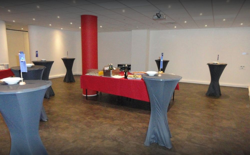 Point Centre – photo 5, salle de séminaire à Charleroi