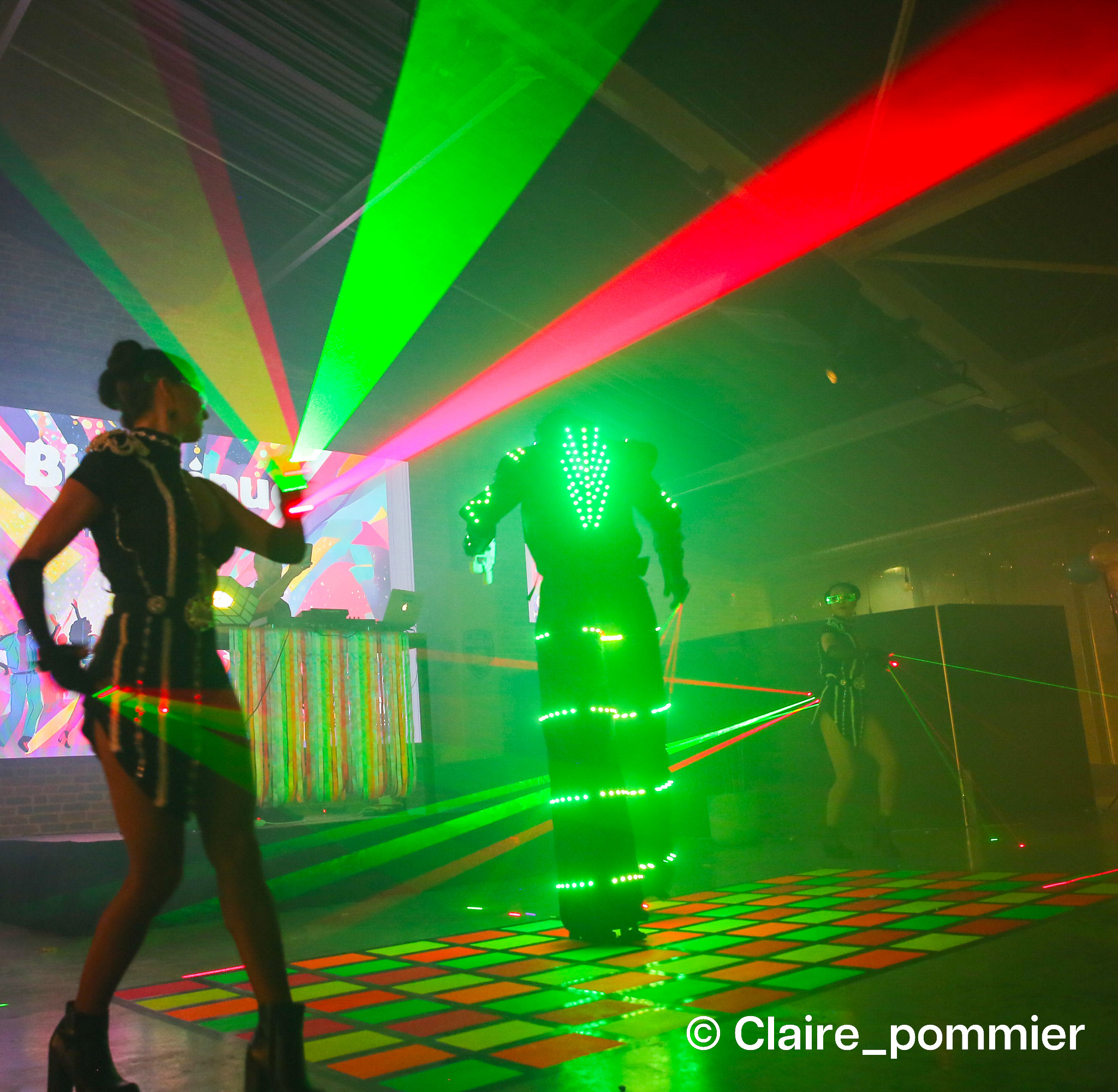 Halloween animatie bedrijf Antwerpen souper met themedecor en groep · INNOV'events