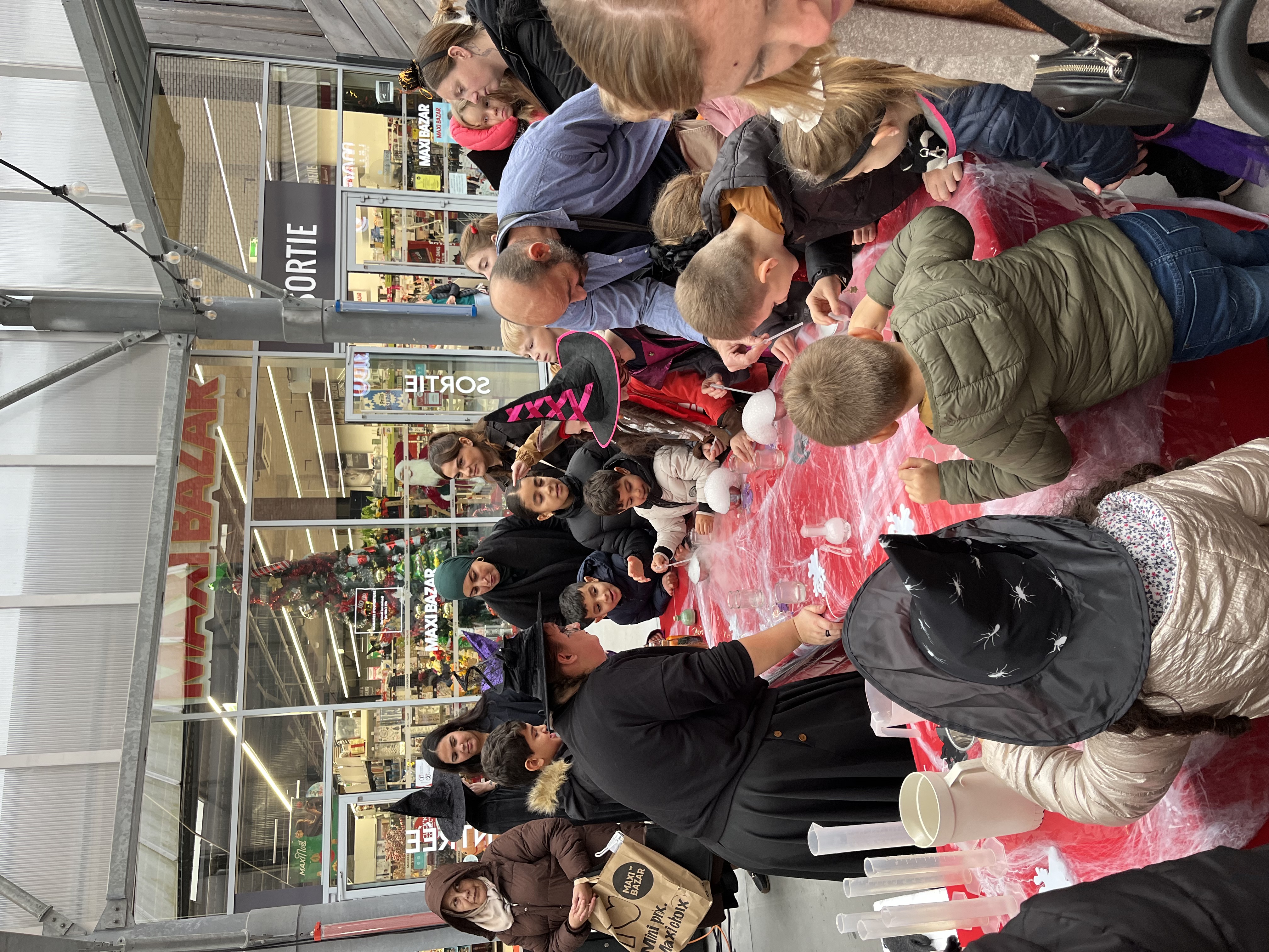 Animation enfants familles galerie commerciale Anvers · INNOV'events