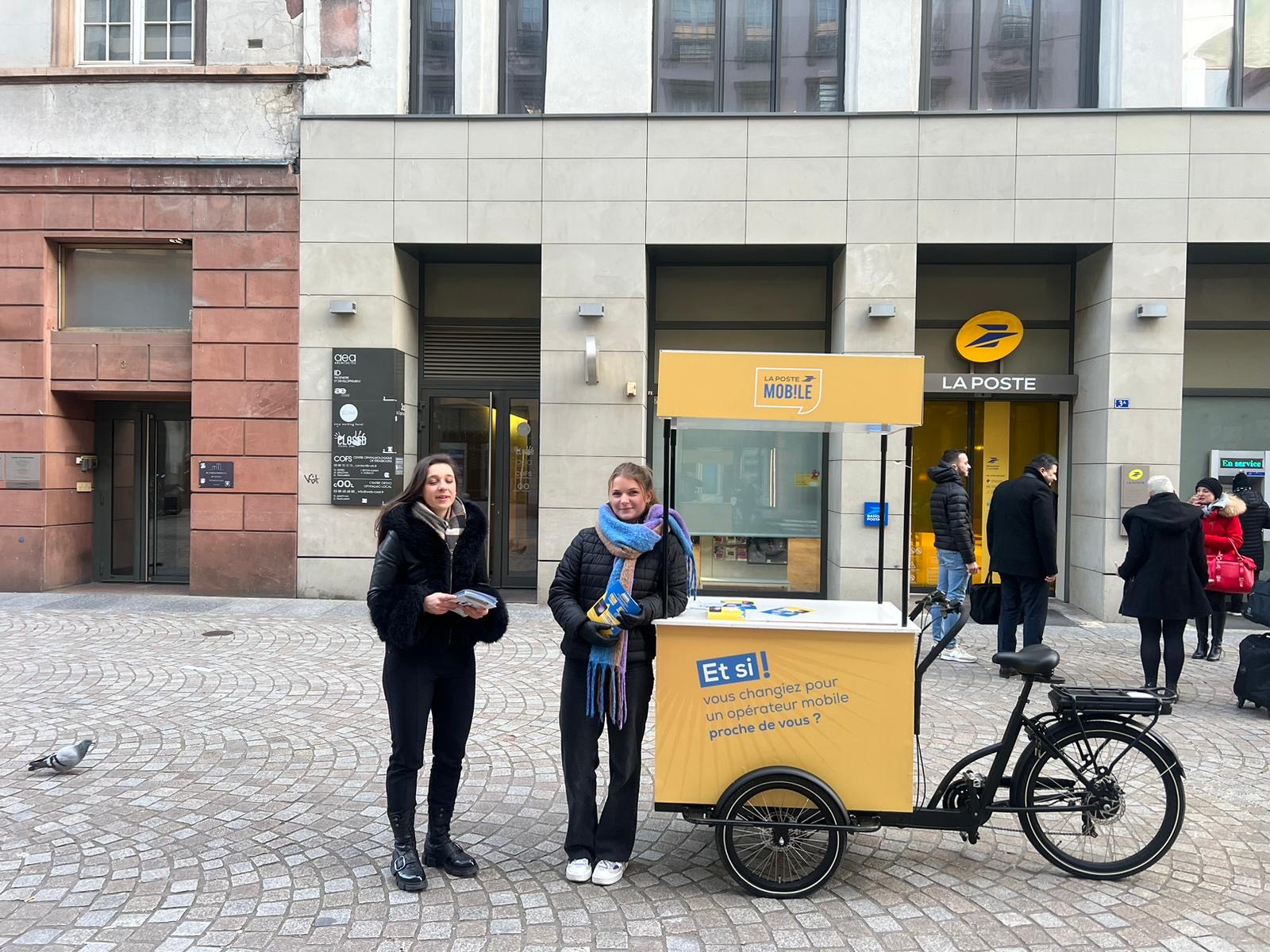Mobiele stand street marketing Antwerpen Centraal Station · INNOV'events