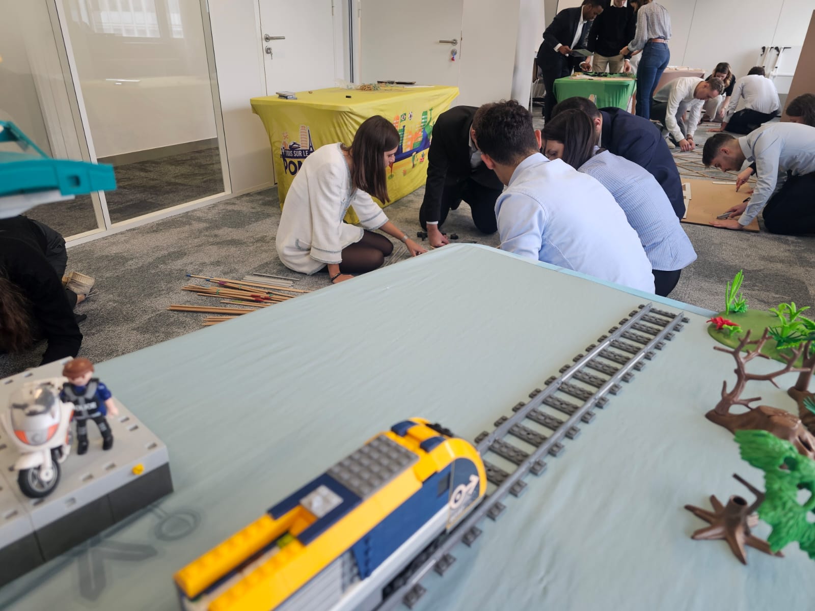 Indoor workshop team building Brussels Tour & Taxis industrial venue · INNOV'events