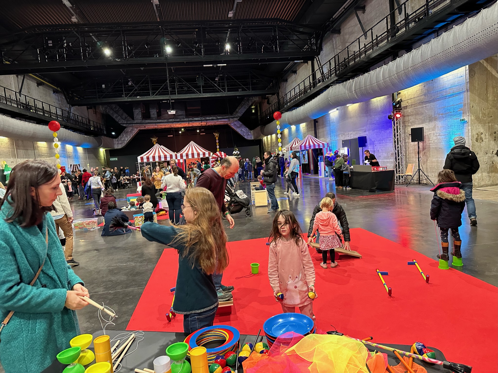 Animation enfants Liège jeux géants pelouse bords de Meuse familles · INNOV'events organisation d'événements