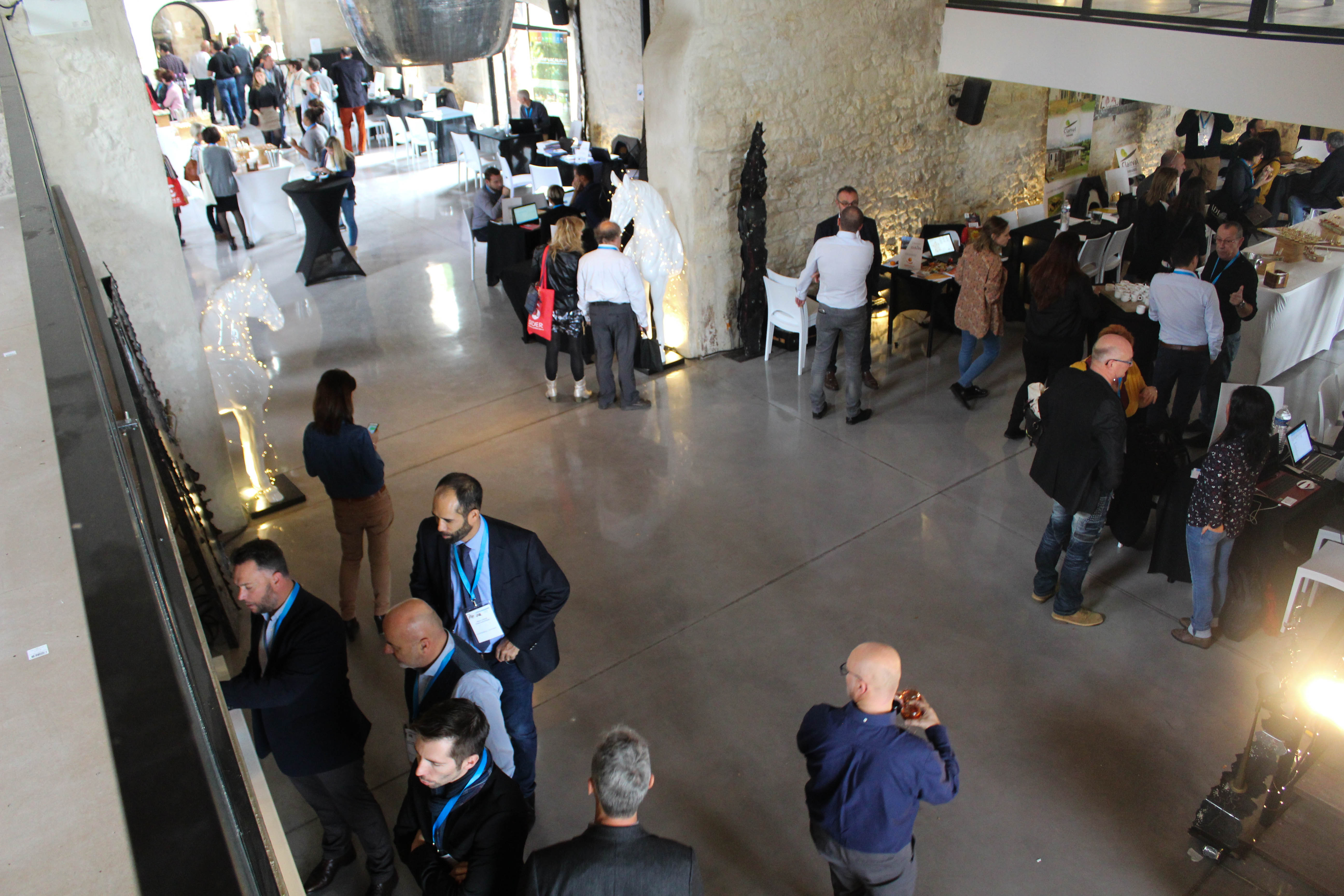 Lieu événementiel agent de sécurité Liège vue Meuse terrasse · INNOV'events