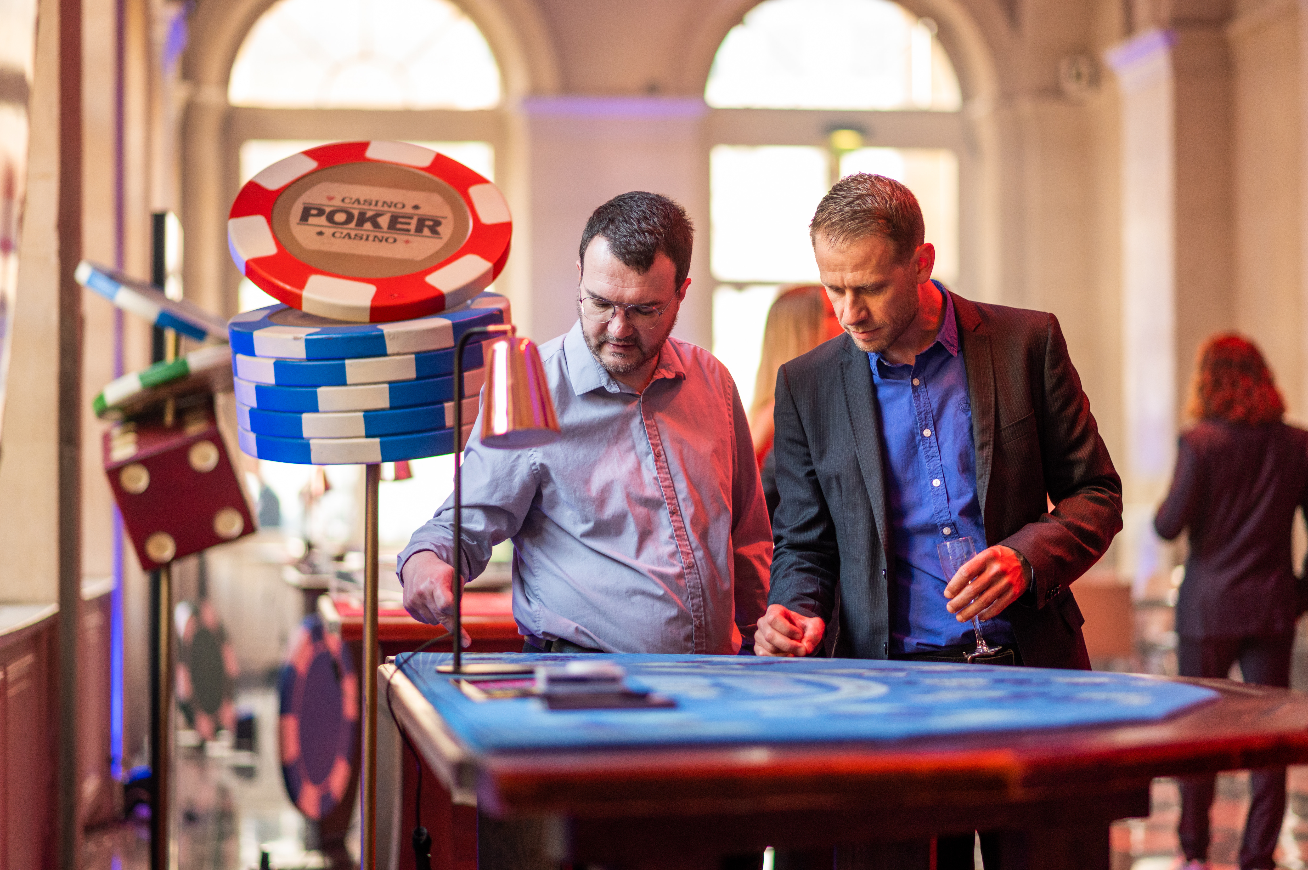 Casino avond Luik feestzaal historische architectuur kaarsverlichting · INNOV'events