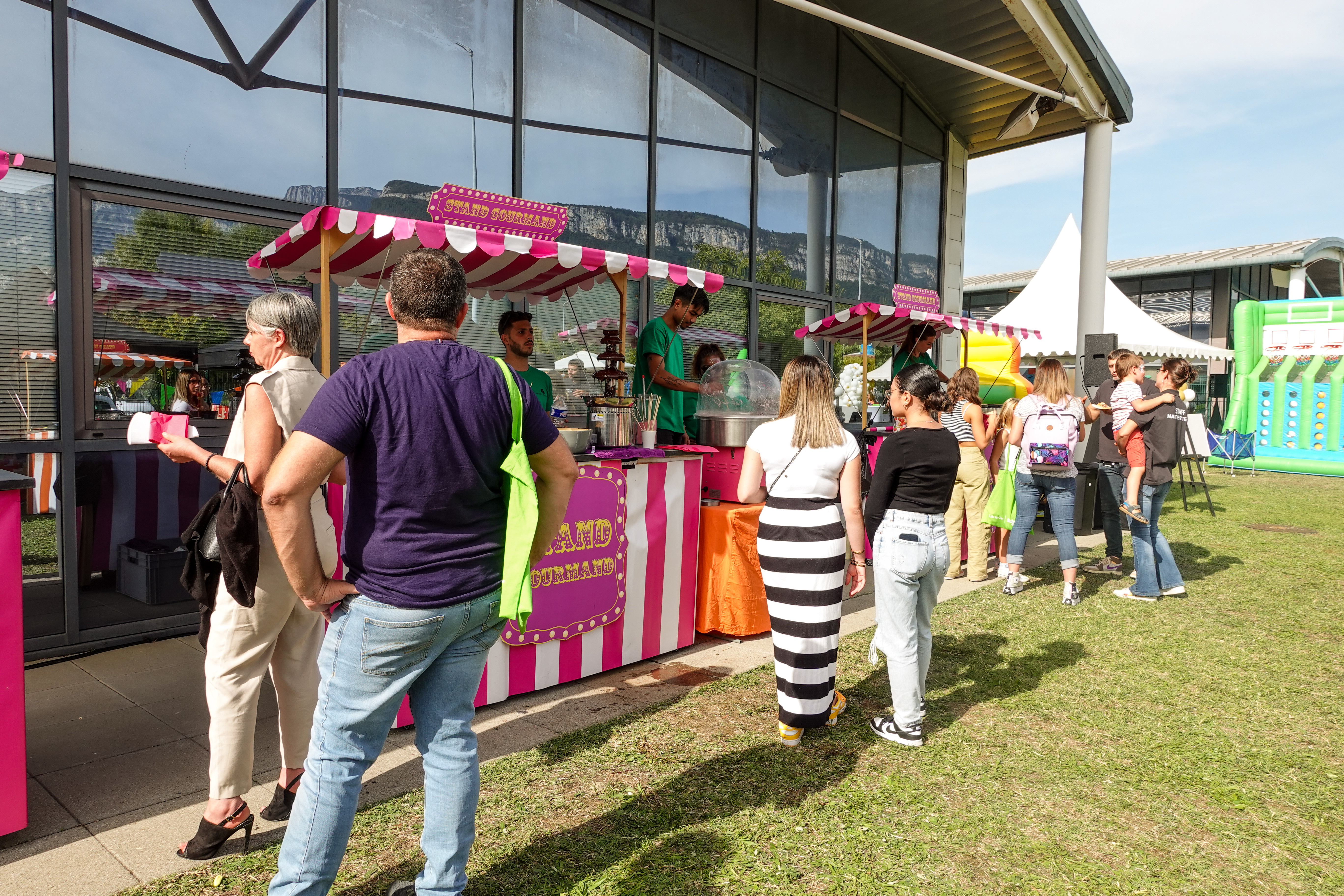 Familieformule kermisanimatie bedrijf Brussel kinderattracties park · INNOV'events