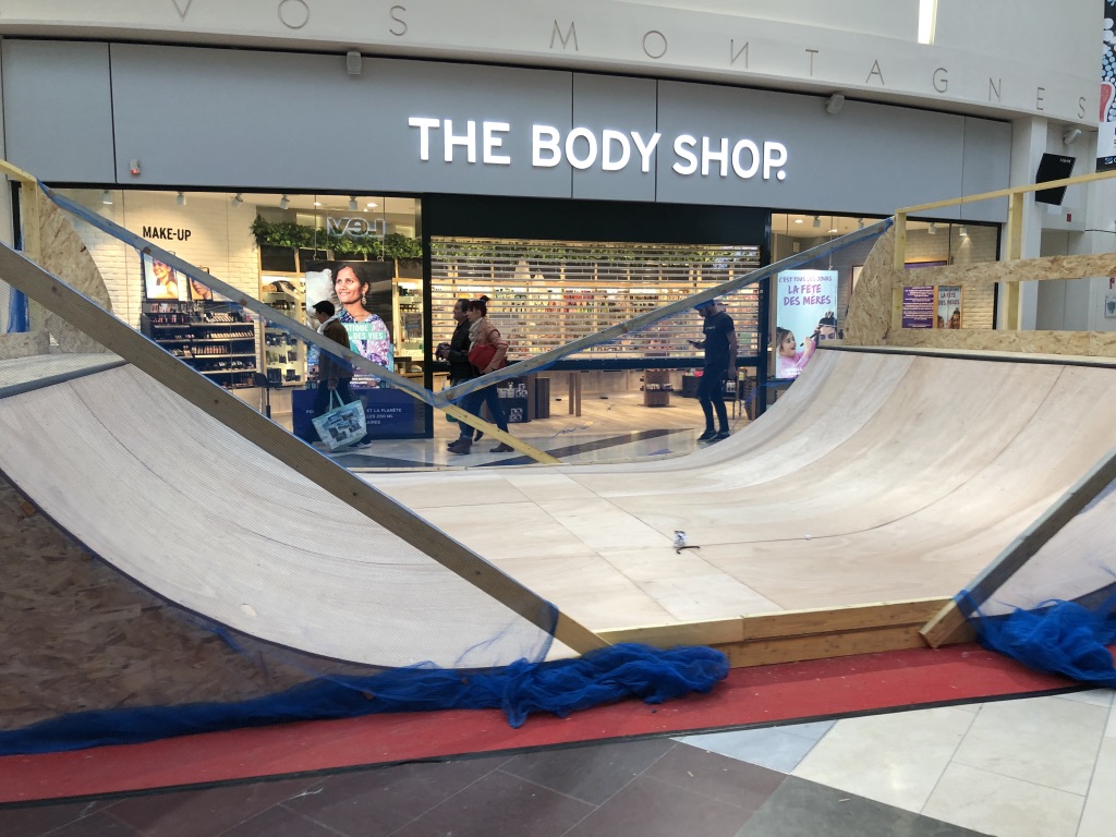 Shopping mall entertainment Brussel City 2 atrium merkactivatie bedrijven · INNOV'events