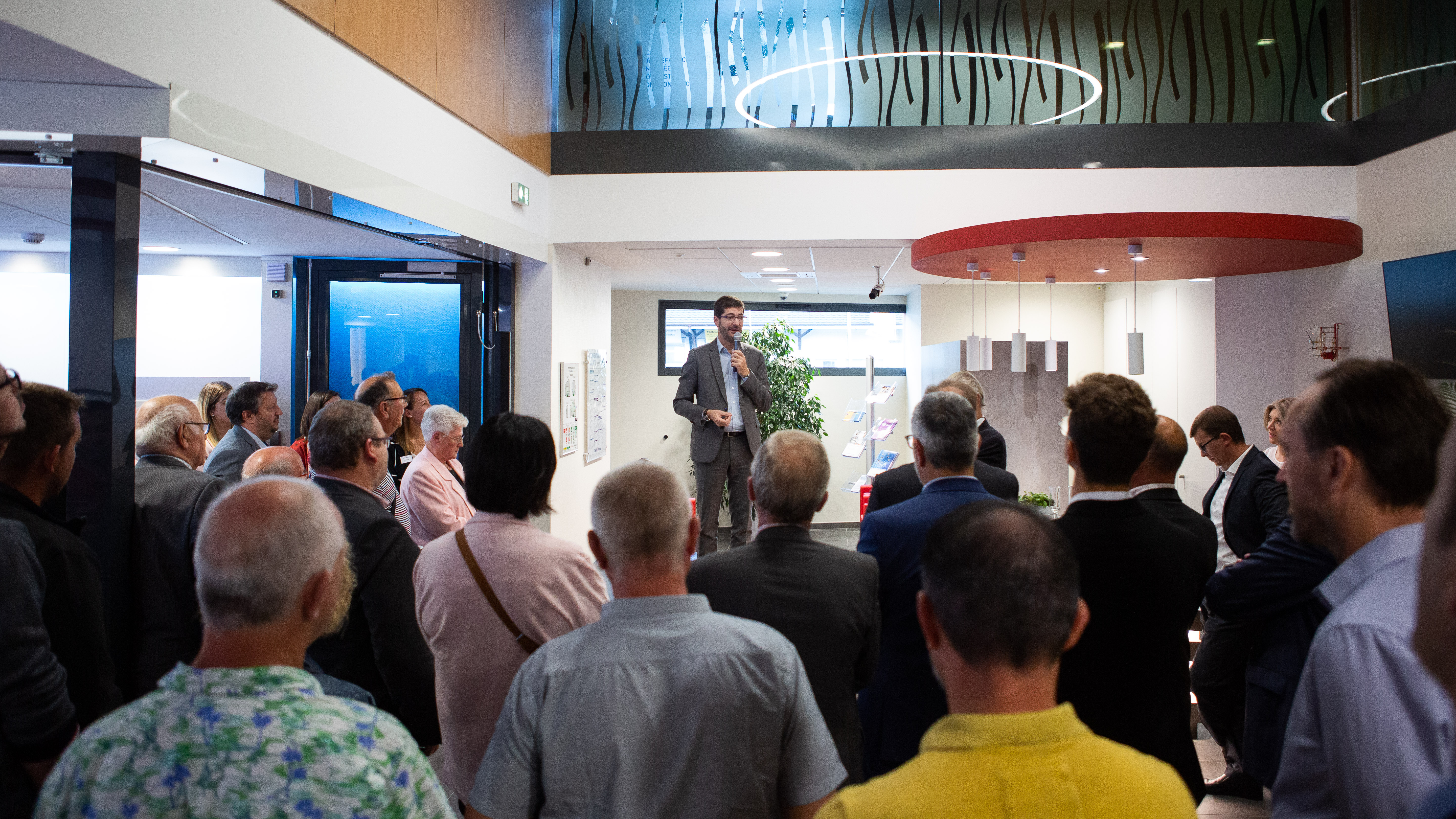 Animation photo inauguration Liège quais de la Batte invités corporate · INNOV'events