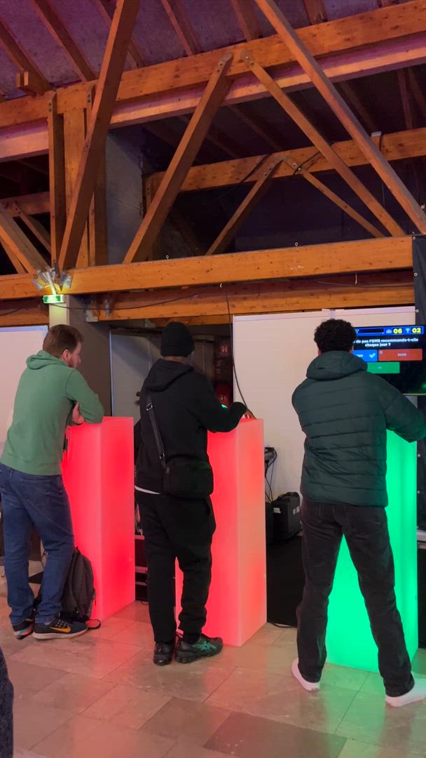 Voetbalsimulator Luik teams aan de Maas stadskader · INNOV'events
