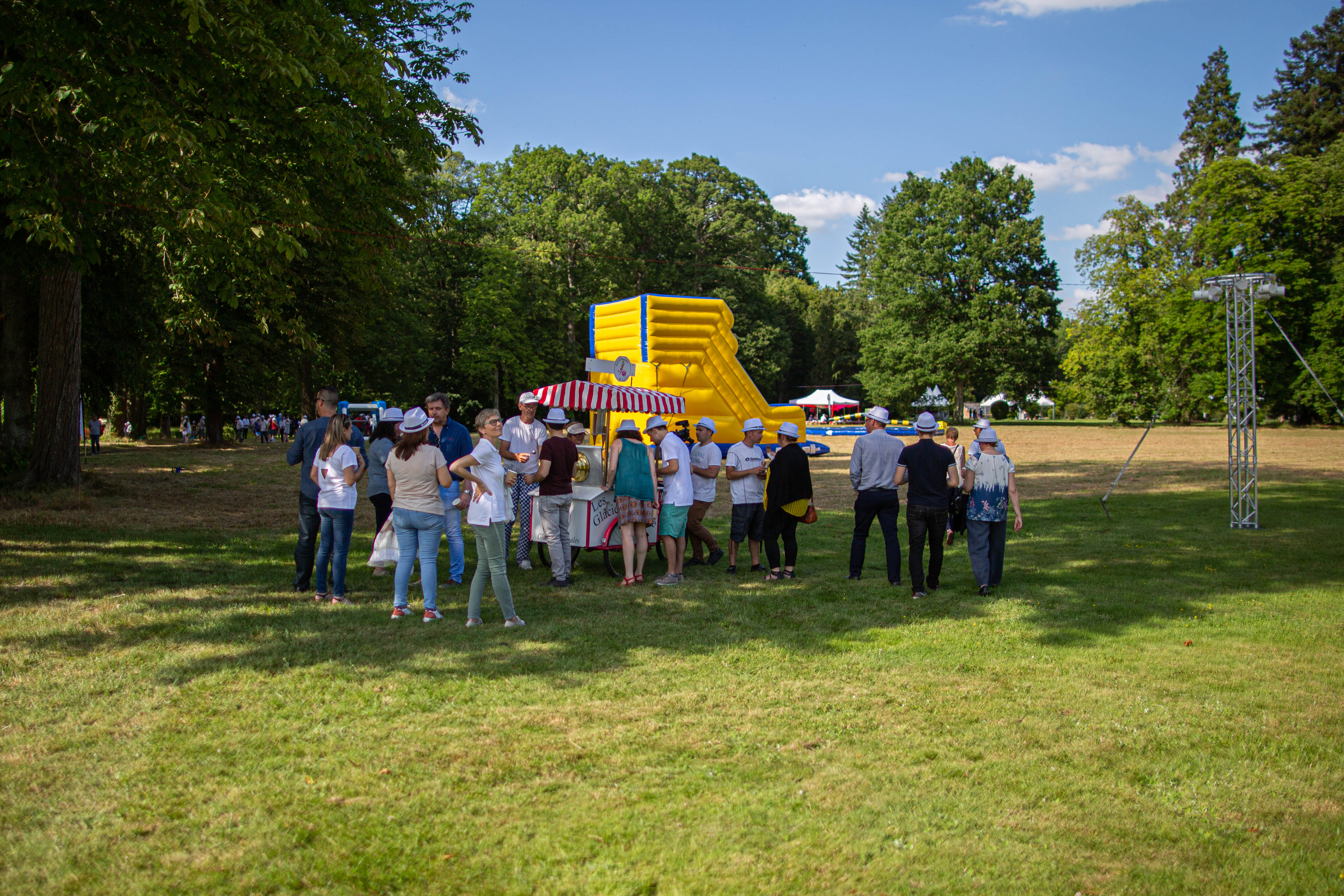 Locatie bedrijfsevenement springkastelen Antwerpen havenzicht Linkeroever · INNOV'events