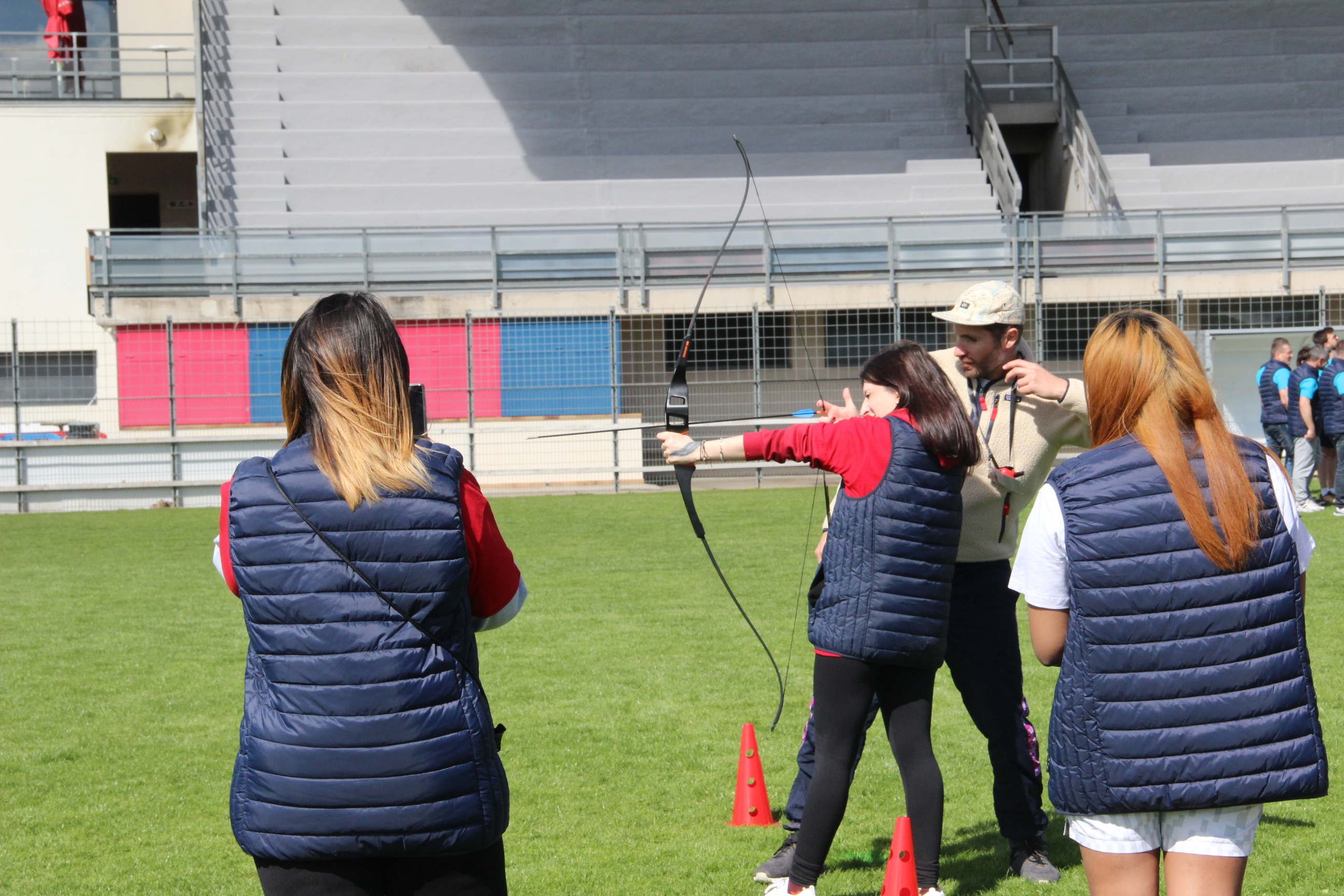 Tir à l'arc entreprise Liège archers en ligne dans un parc wallon · INNOV'events organisation d'événements