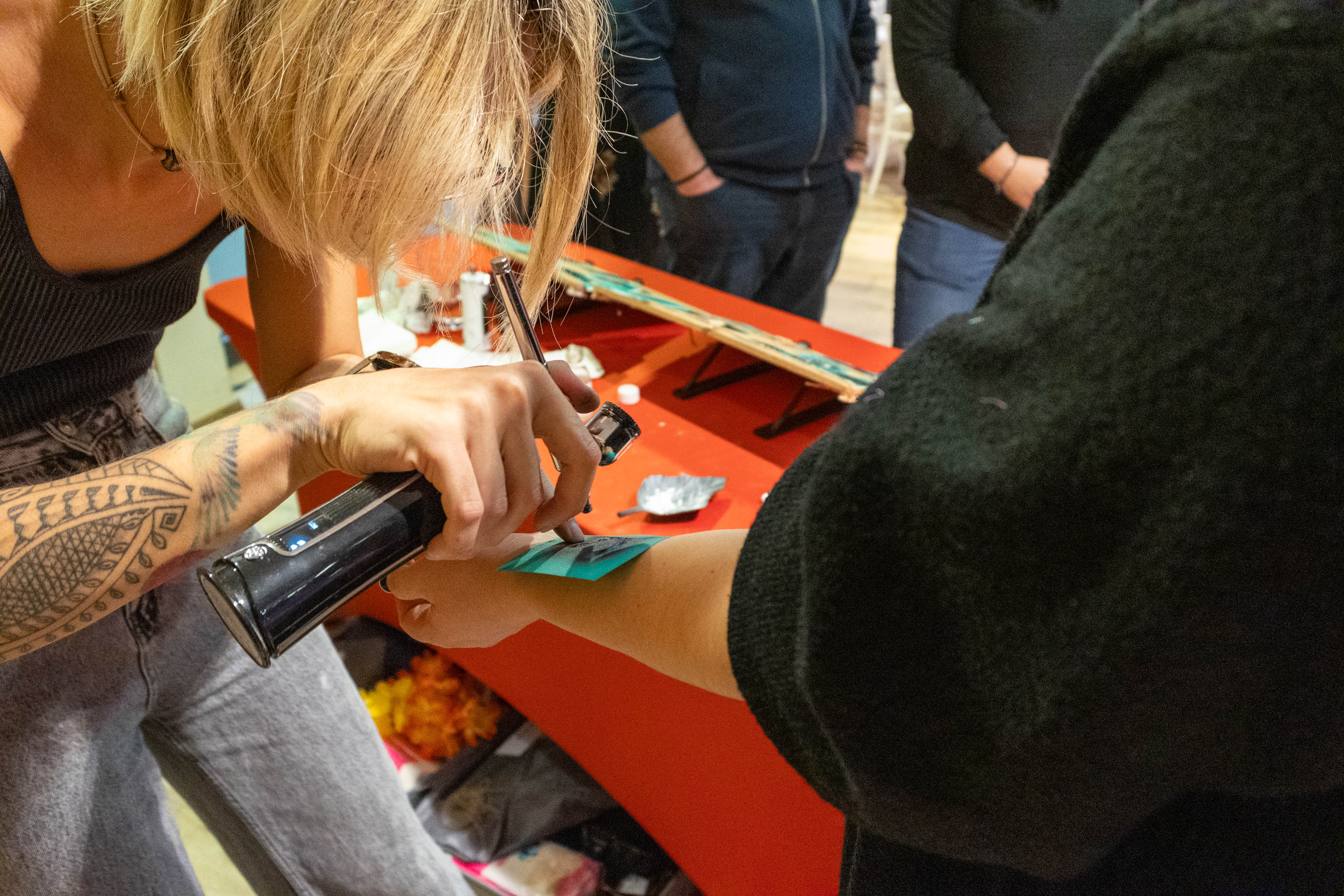 Make-over workshop Brussel vue Sablon participants atelier image · INNOV'events