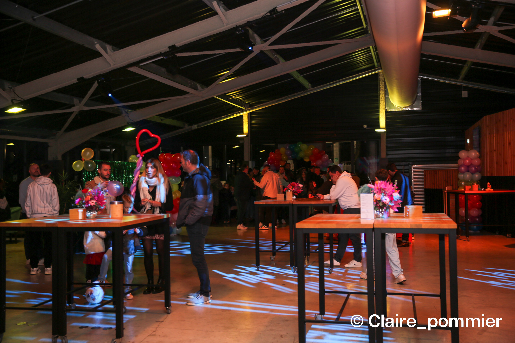 Ballonnenbad Luik Palais des Congrès binnenzaal opstelling · INNOV'events