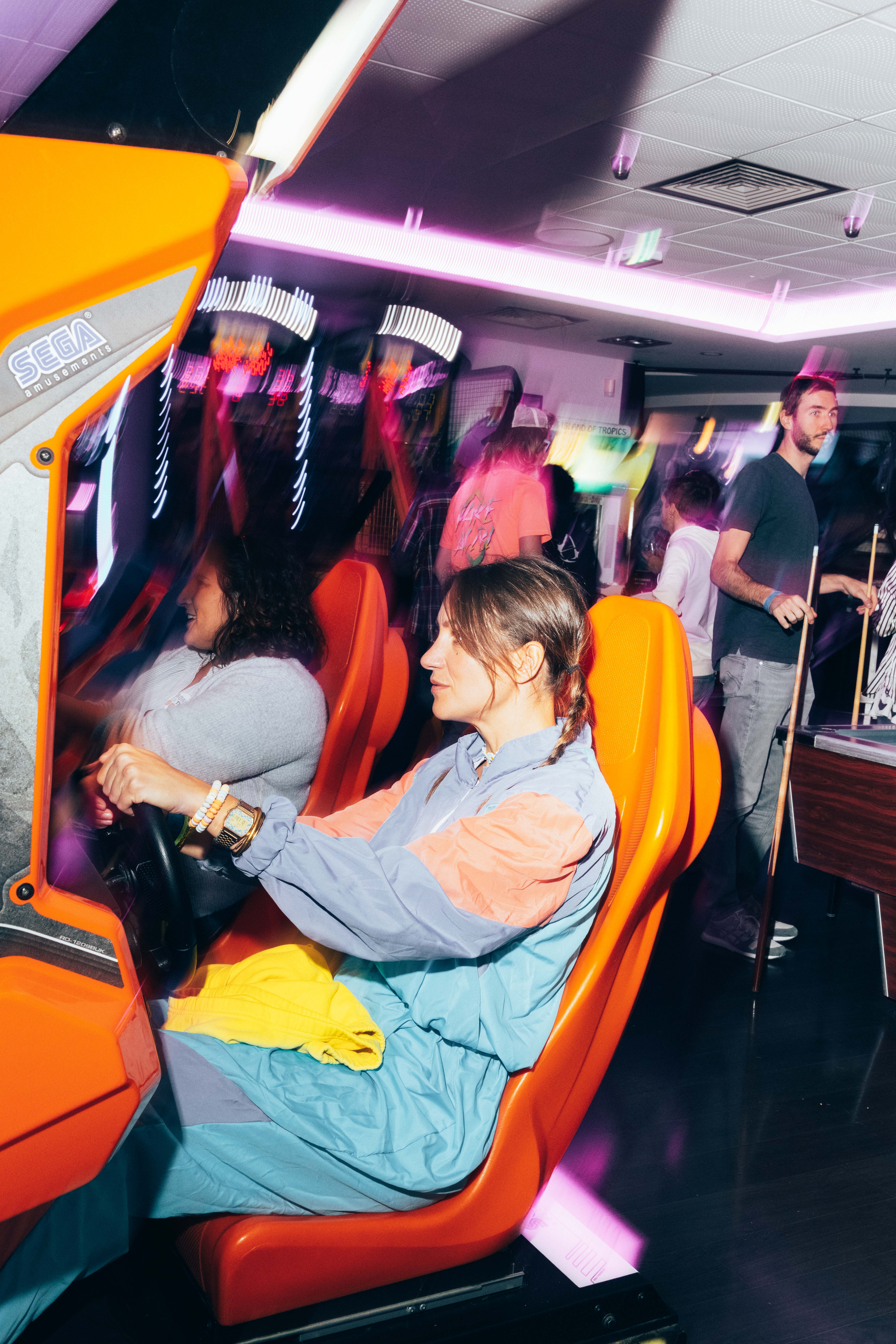 Arcade games bedrijfsevenement Brussel spelkastens groepszaal · INNOV'events