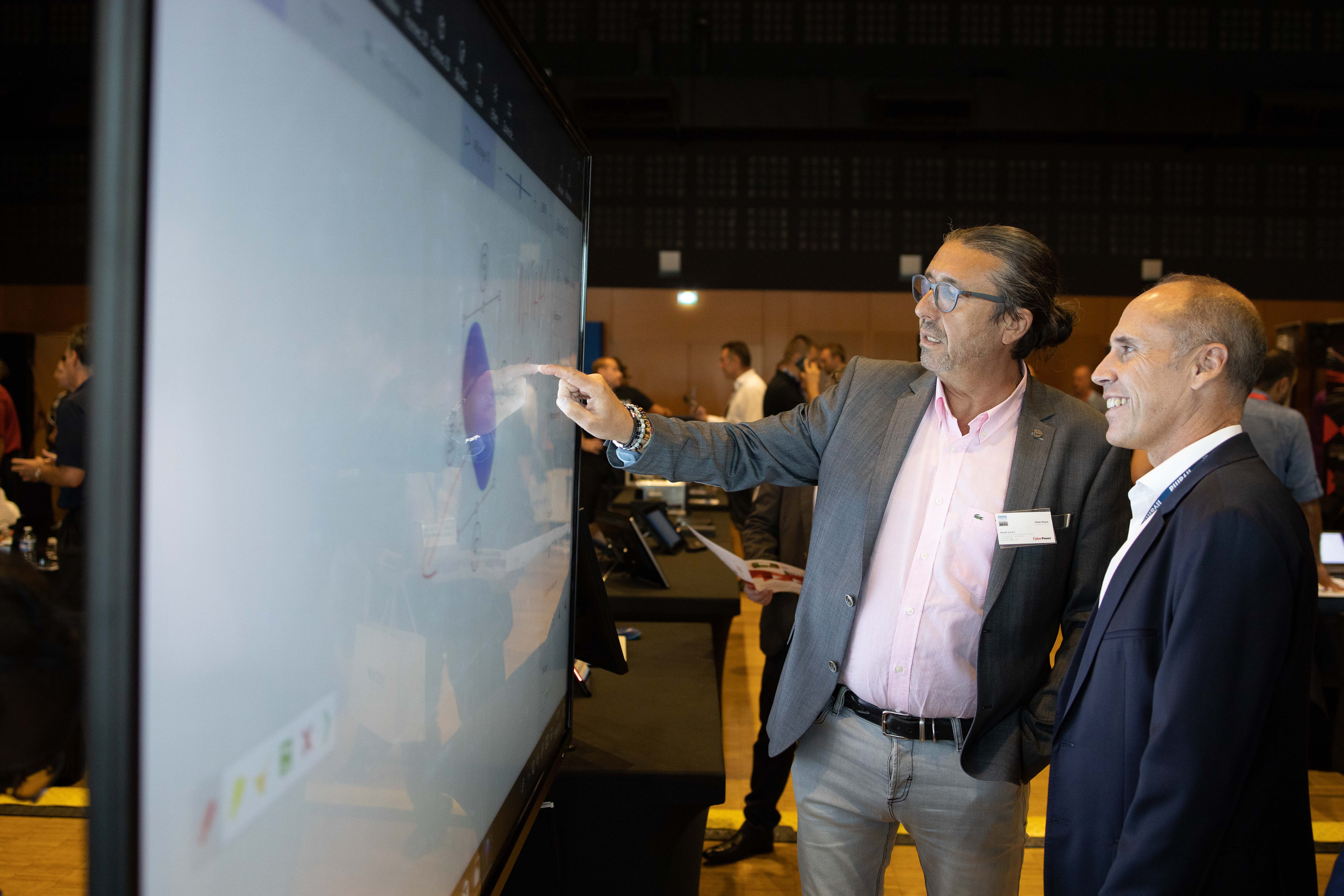 Event venue Tour & Taxis Brussels industrial hall exhibition setup · INNOV'events