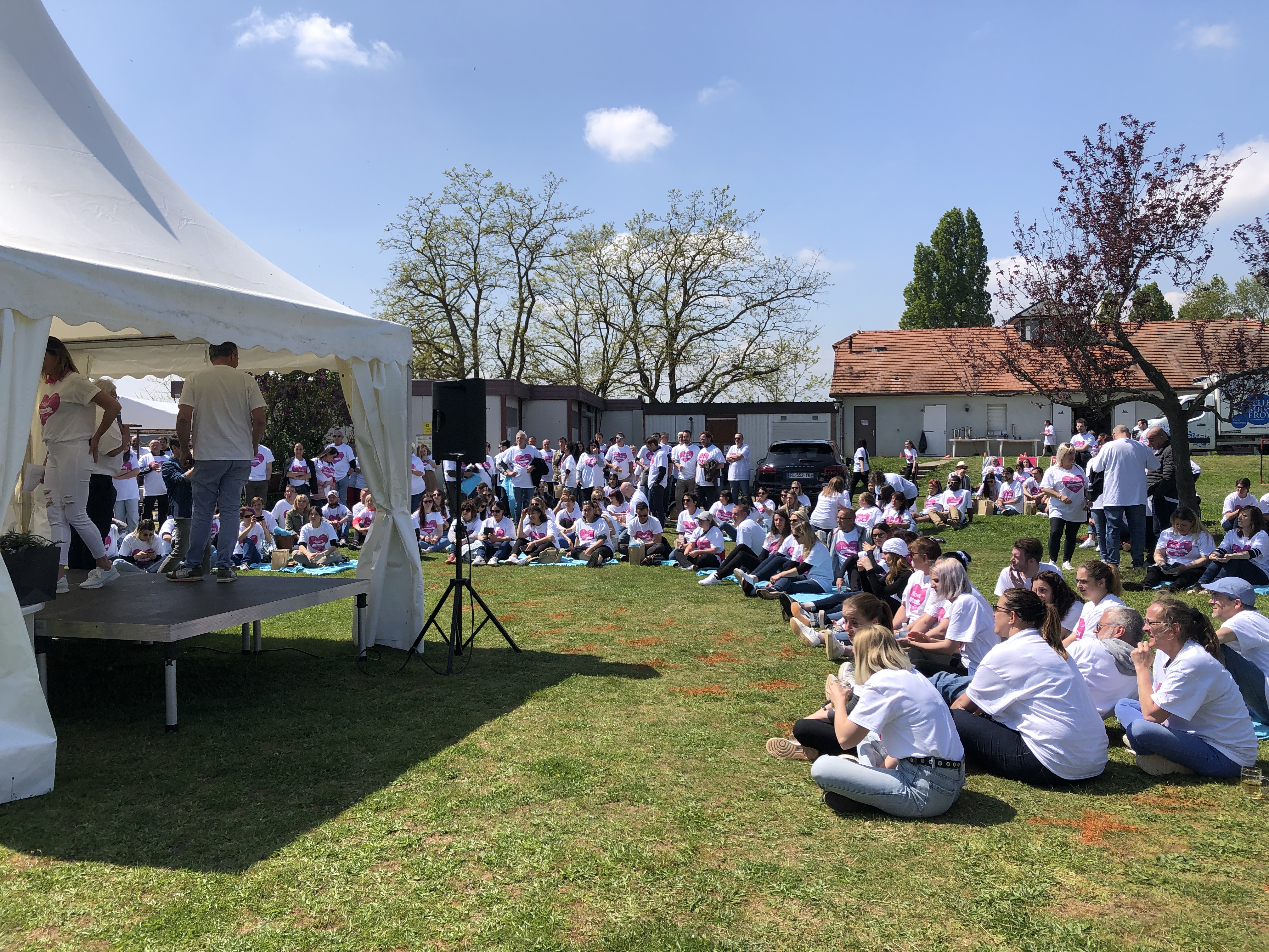 Brand activation Anvers Grote Markt animation corporate outdoor · INNOV'events