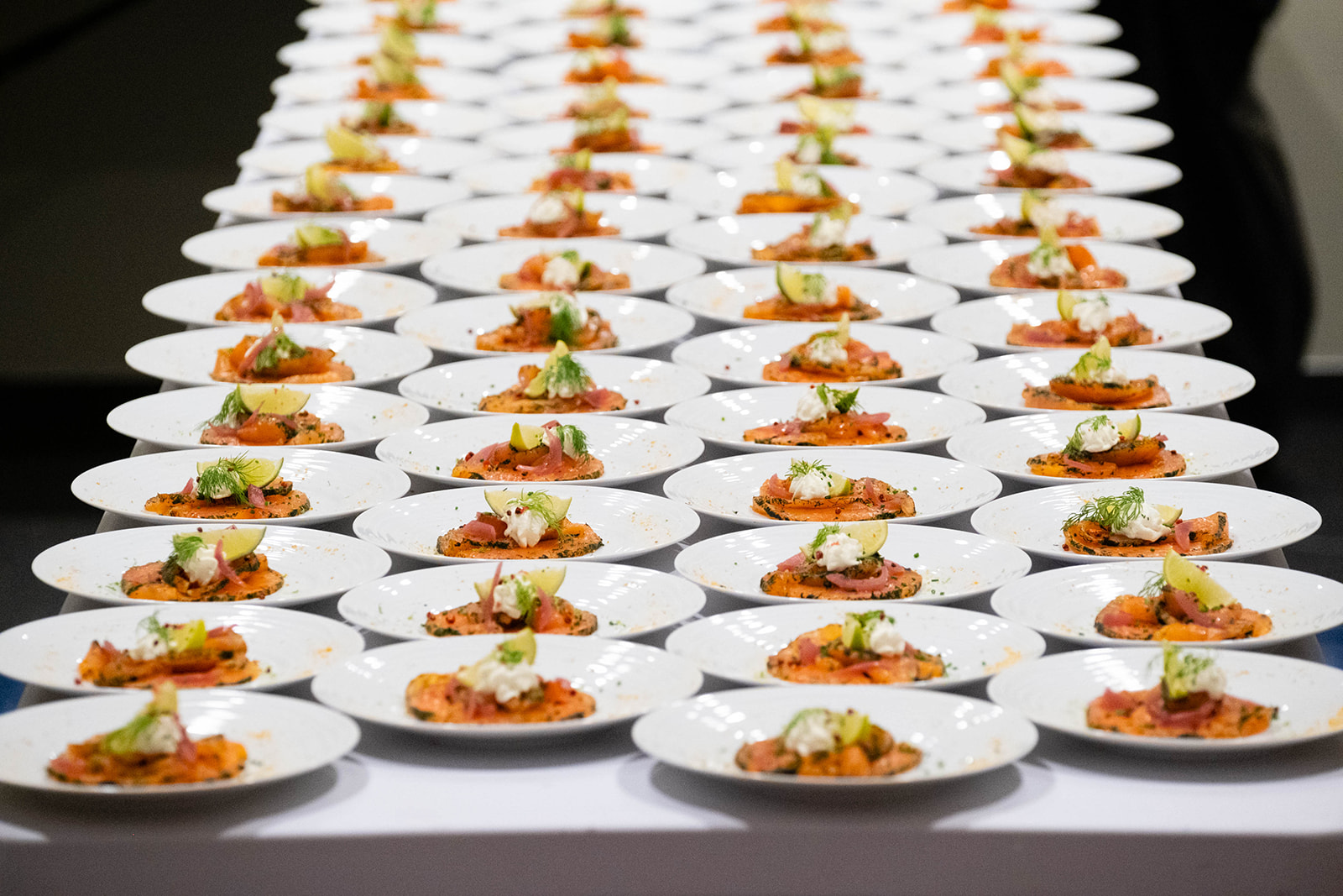 Culinaire receptie bedrijfsevenement Brussel Grote Markt achtergrond · INNOV'events organisation d'événements