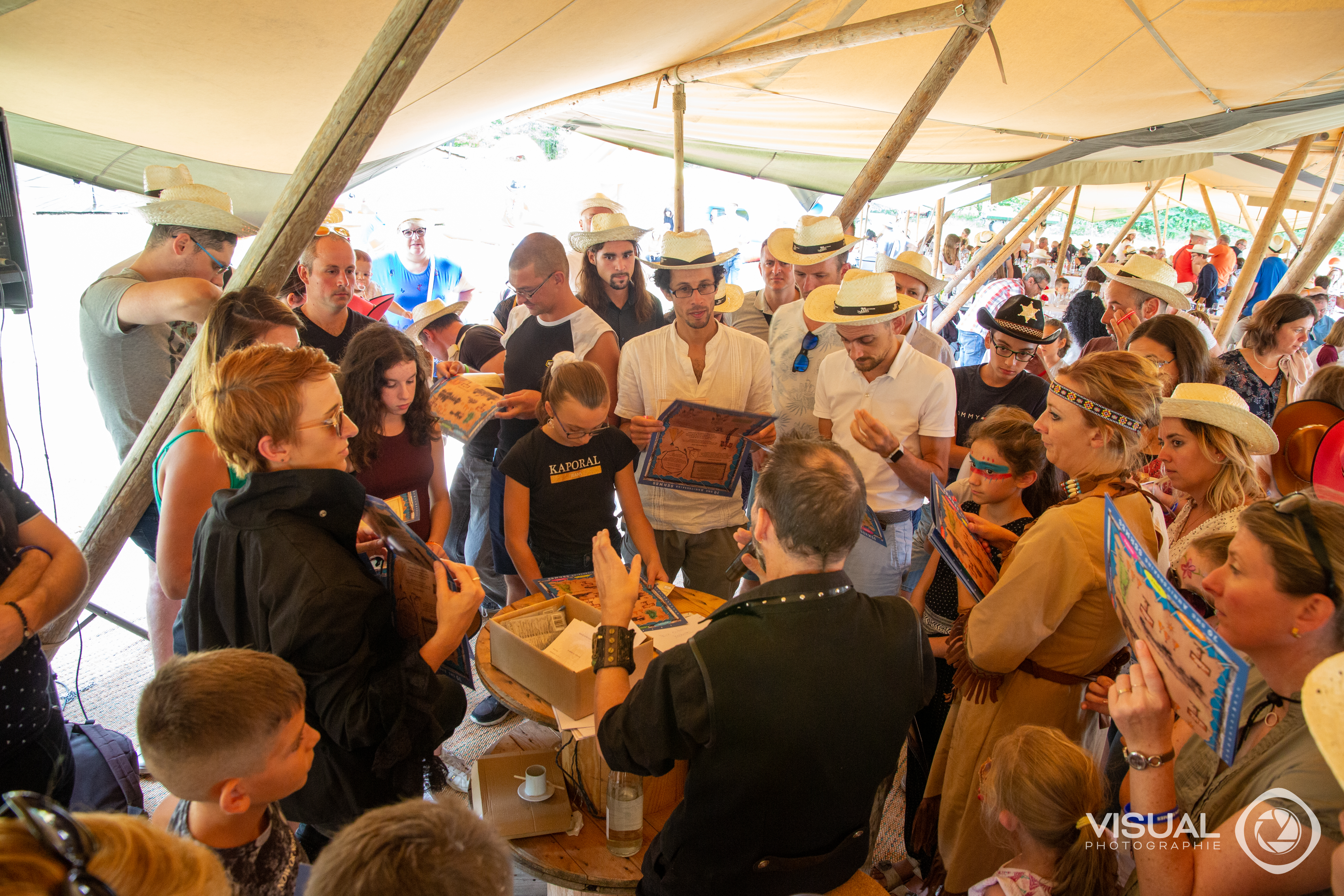 Hybride escape game bedrijven Brussel gemengde teams op scherm en ter plaatse · INNOV'events