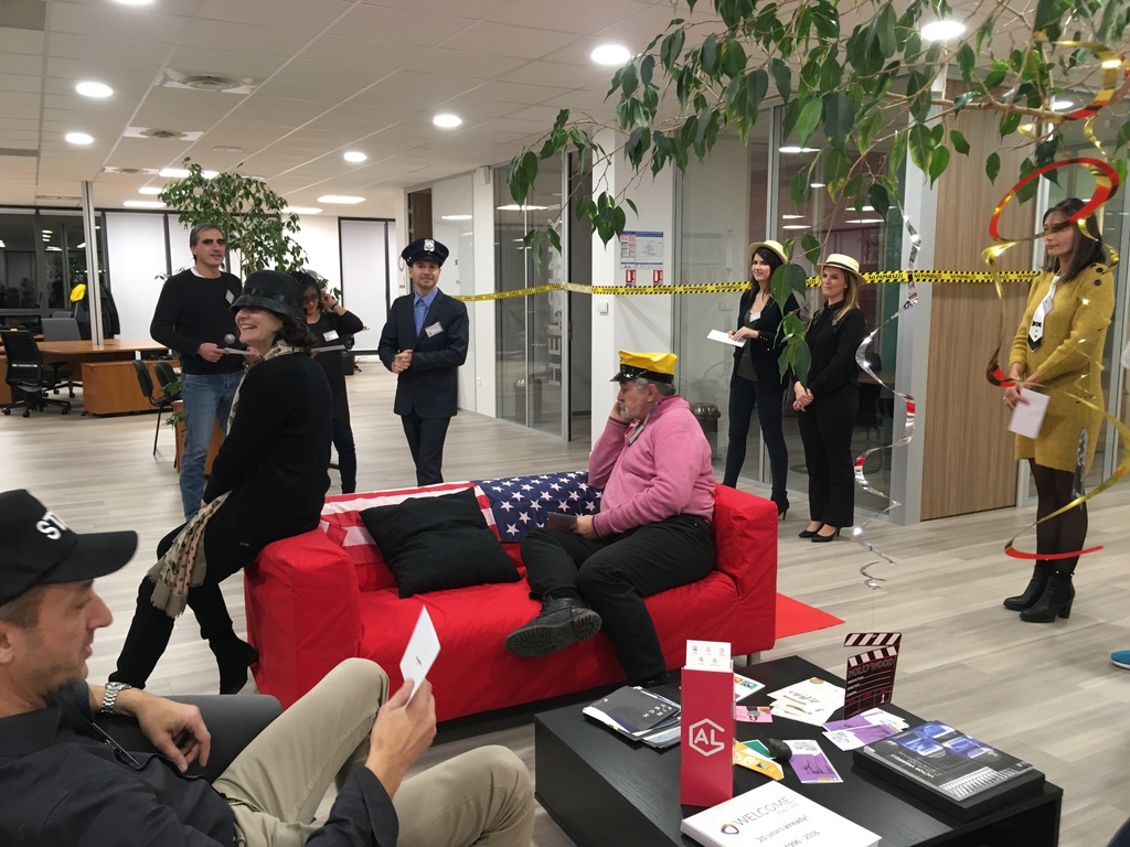 Murder Mystery Party Antwerpen acteur als verdachte in art-nouveauvilla · INNOV'events