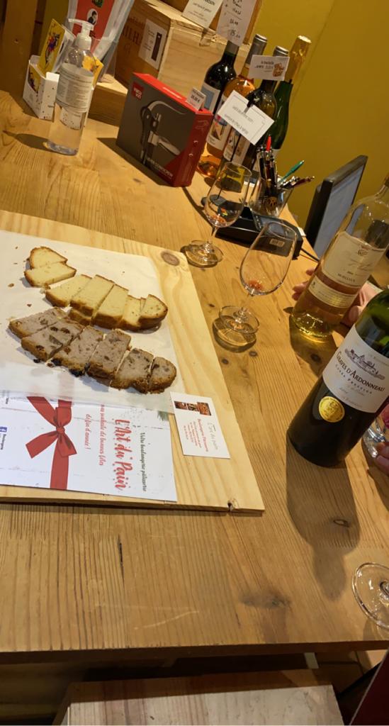 Atelier œnologie Anvers sommelier présentant vins équipe corporate · INNOV'events