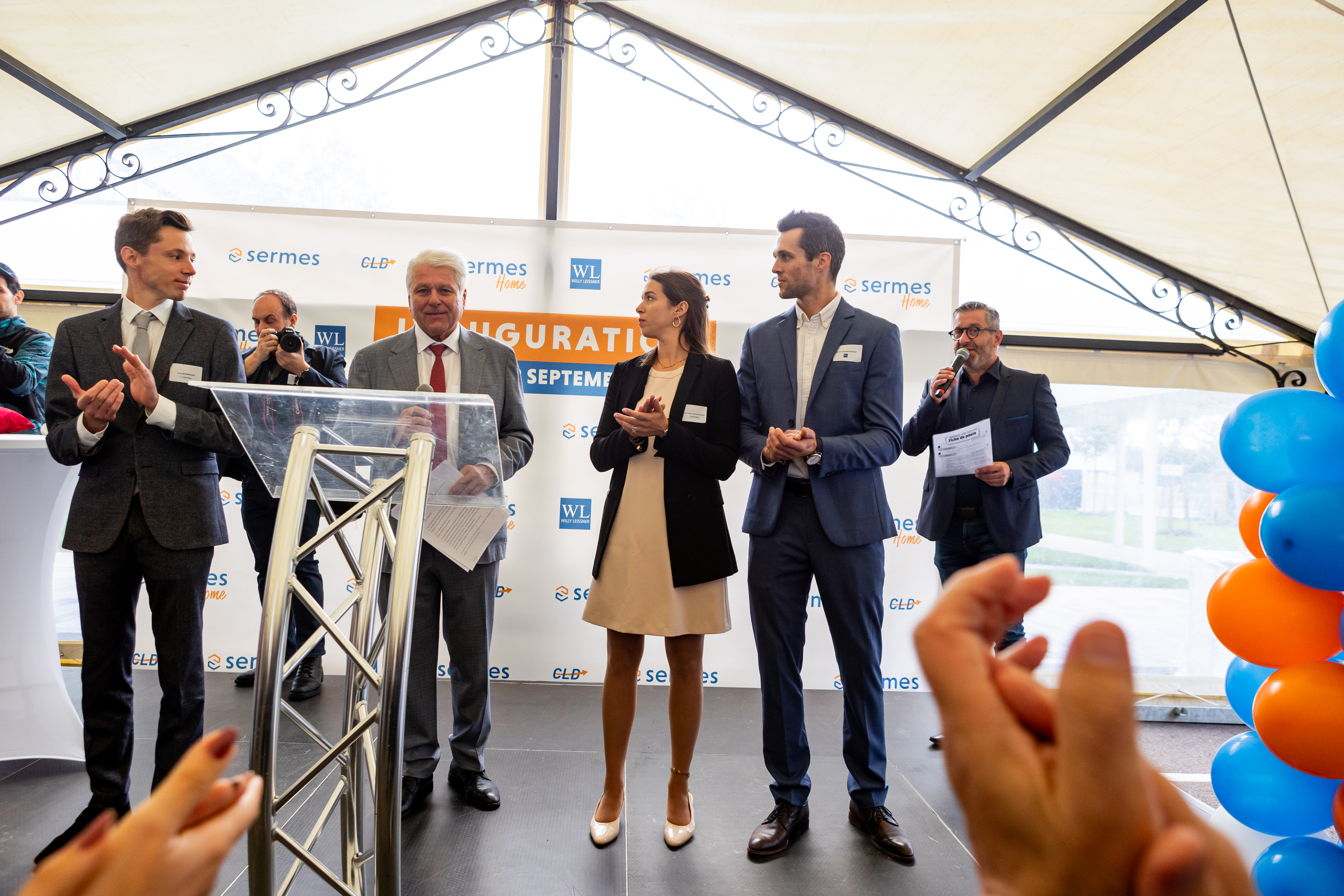 Inauguratie bedrijf Brussel buitenreceptie Atomium achtergrond · INNOV'events