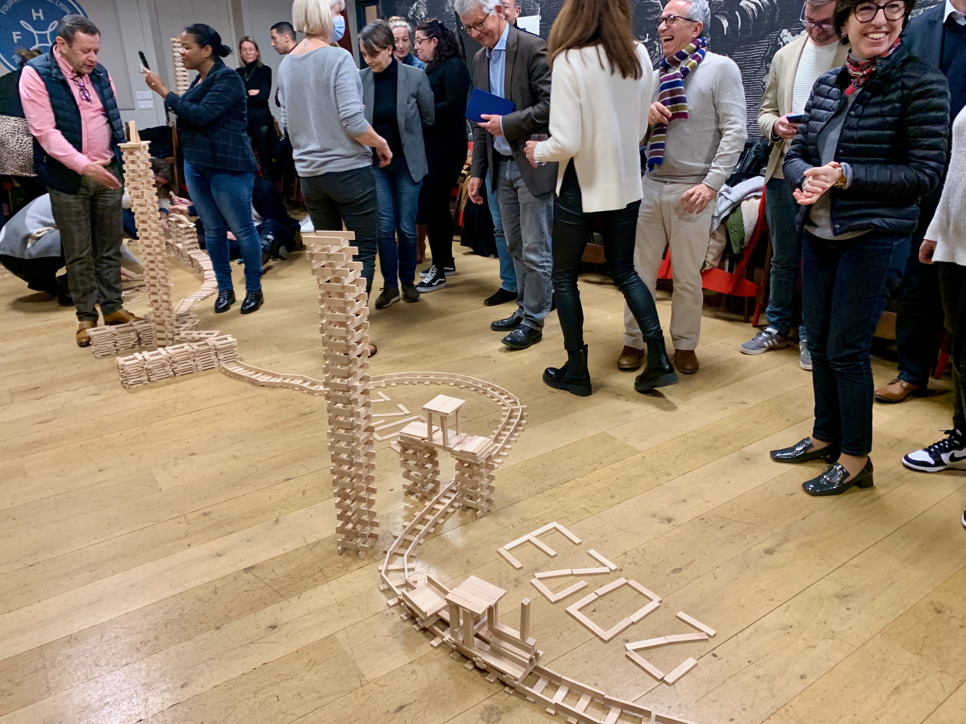 Wereldrecord challenge bedrijven Luik avondprogramma prijsuitreiking · INNOV'events