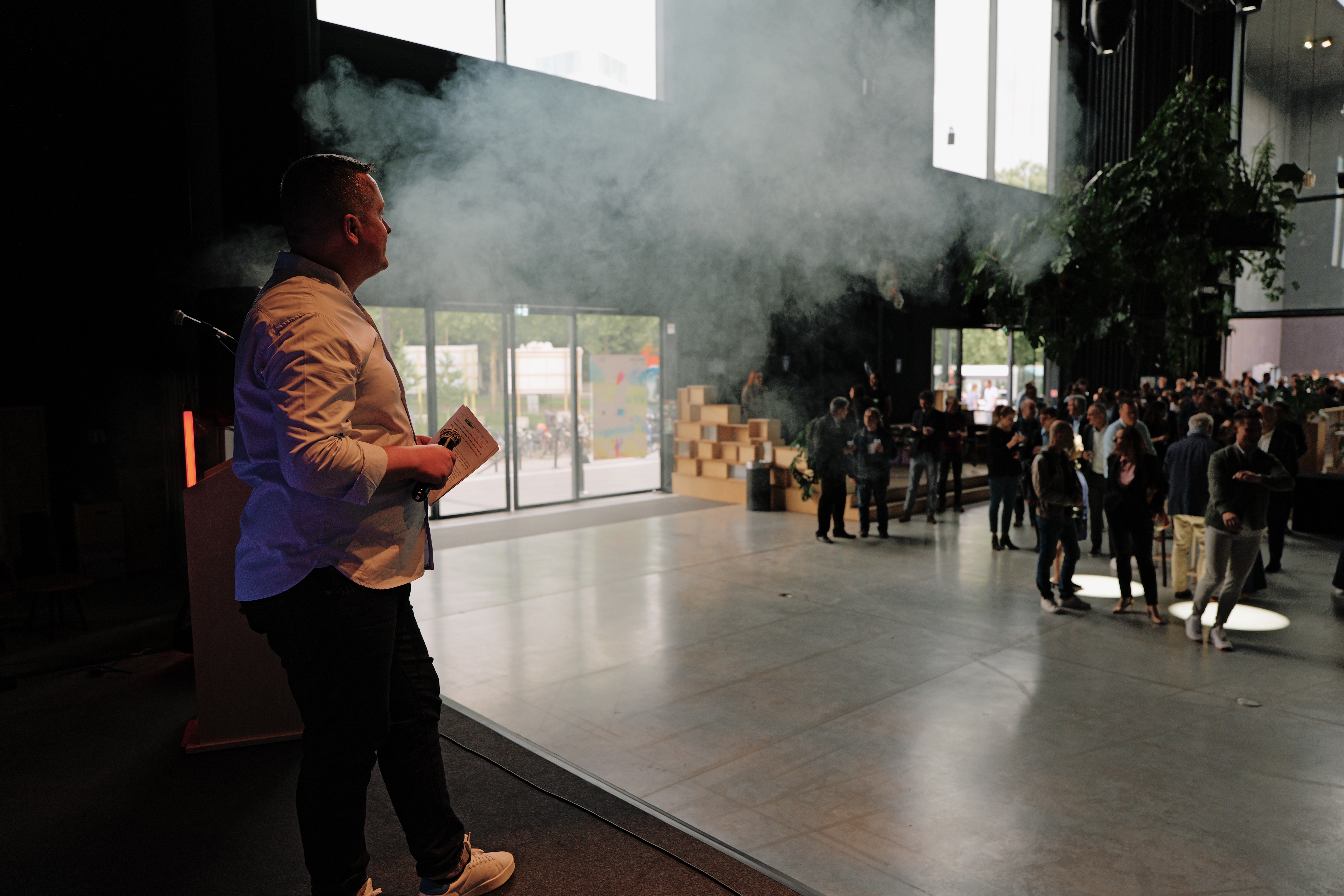 Halve dag improv acteerworkshop Luik · deelnemers in luisteroefening · INNOV'events