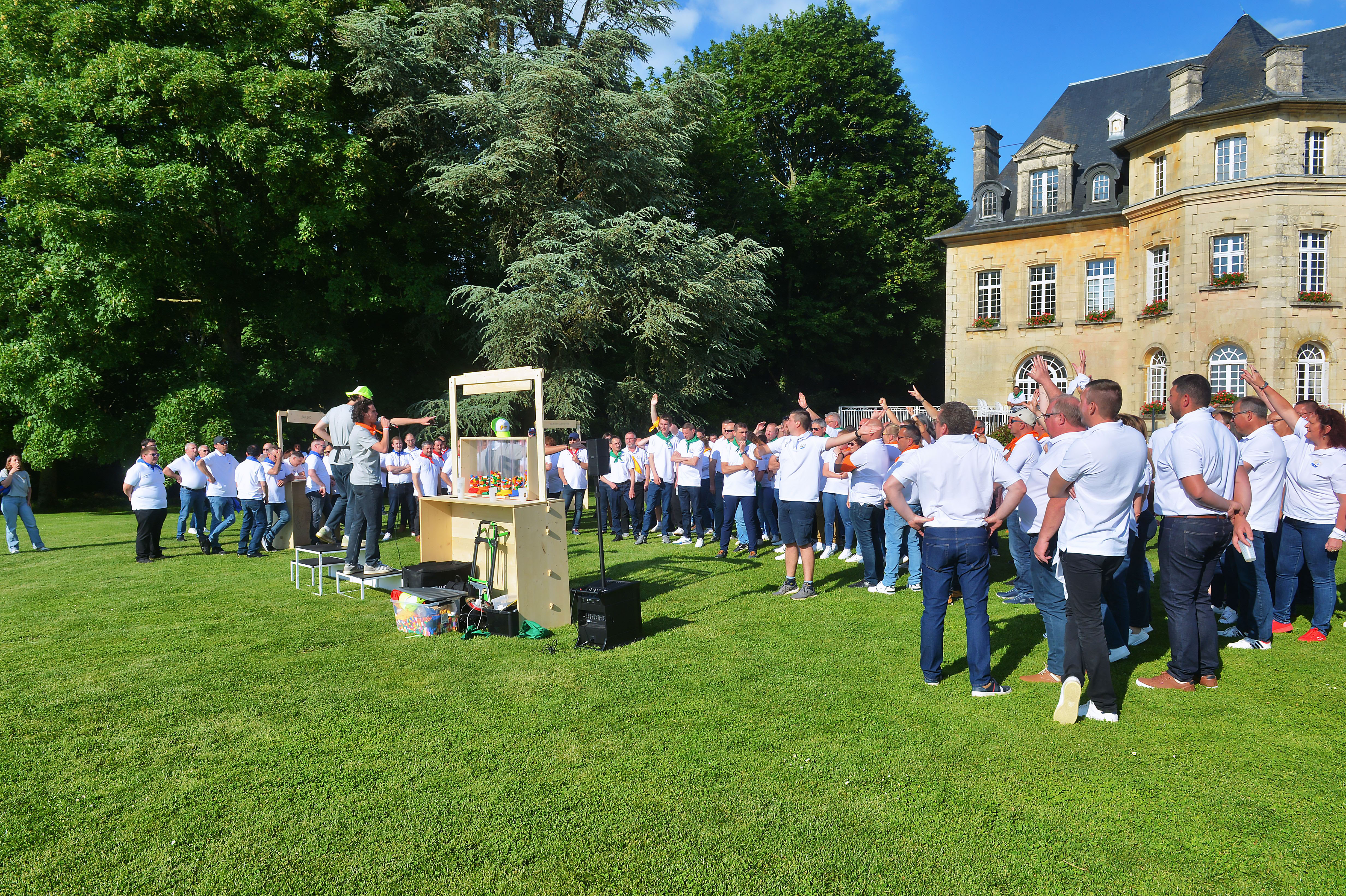Journée complète baptême de l'air Anvers challenge équipes tarmac lunch corporate · INNOV'events