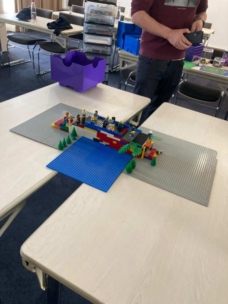 Eventlocatie LEGO challenge Antwerpen bovenaanzicht moduleerbare zaal Stadsfeestzaal · INNOV'events