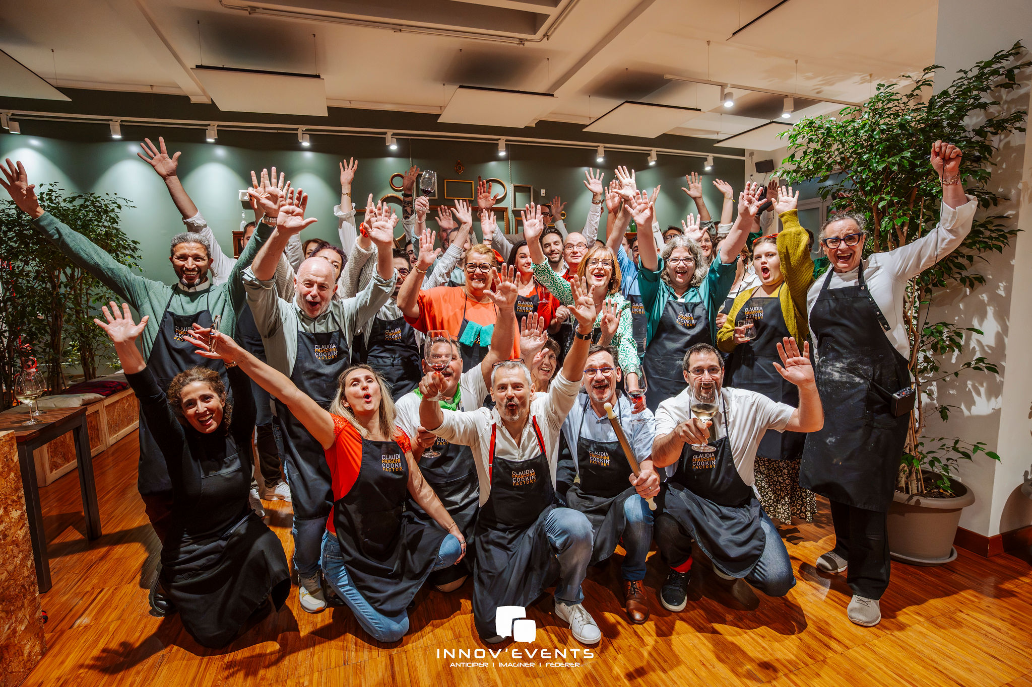 Cours de cuisine type MasterChef Liège ateliers découpe et cuisson collective · INNOV'events organisation d'événements