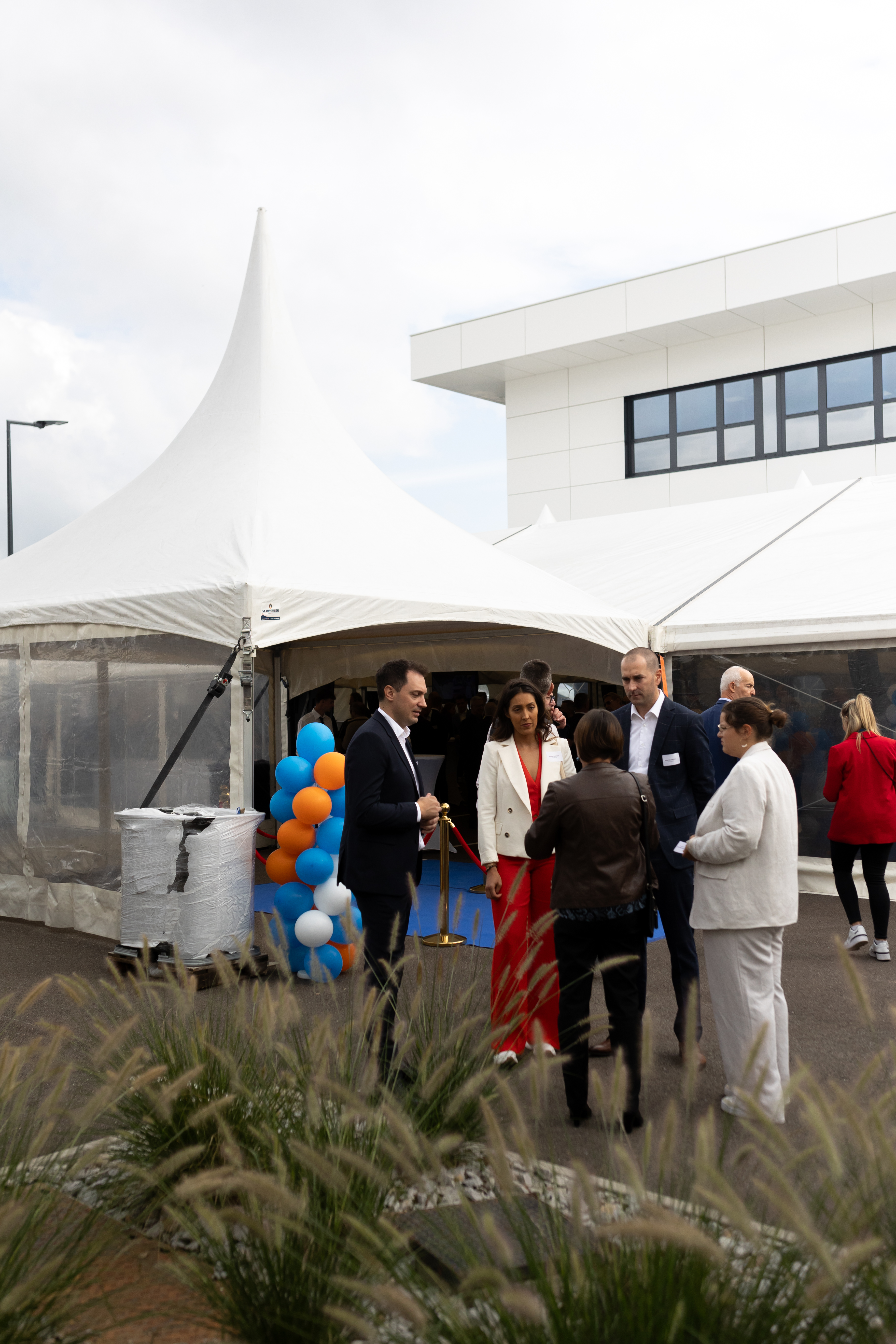 Animation photo inauguration Anvers dispositif professionnel couloir Gare Centrale · INNOV'events