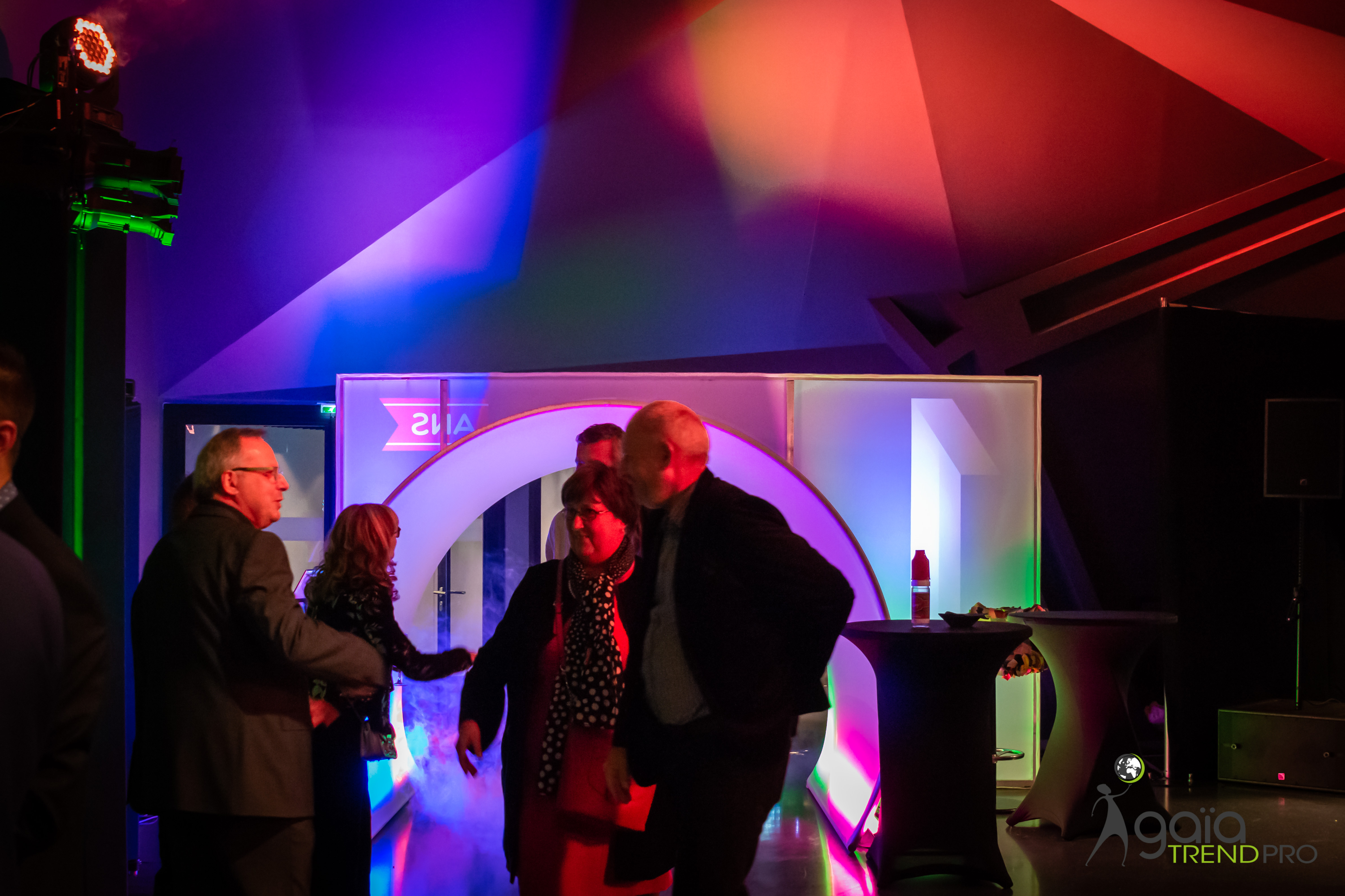 Outdoor lighting rig corporate event Brussels Atomium plateau · INNOV'events