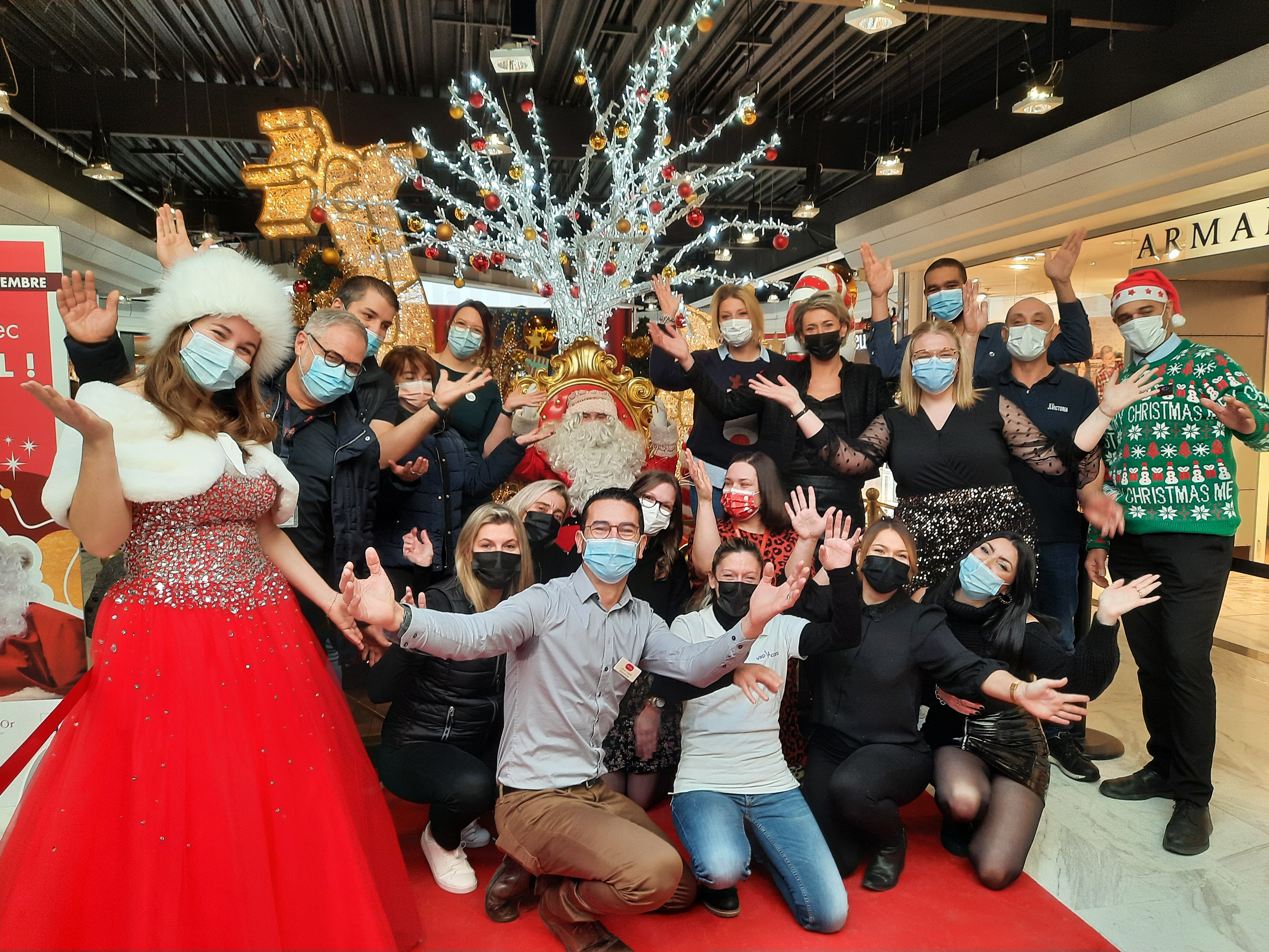 Père Noël corporate Liège spectacle scénique Palais des Congrès · INNOV'events organisation d'événements