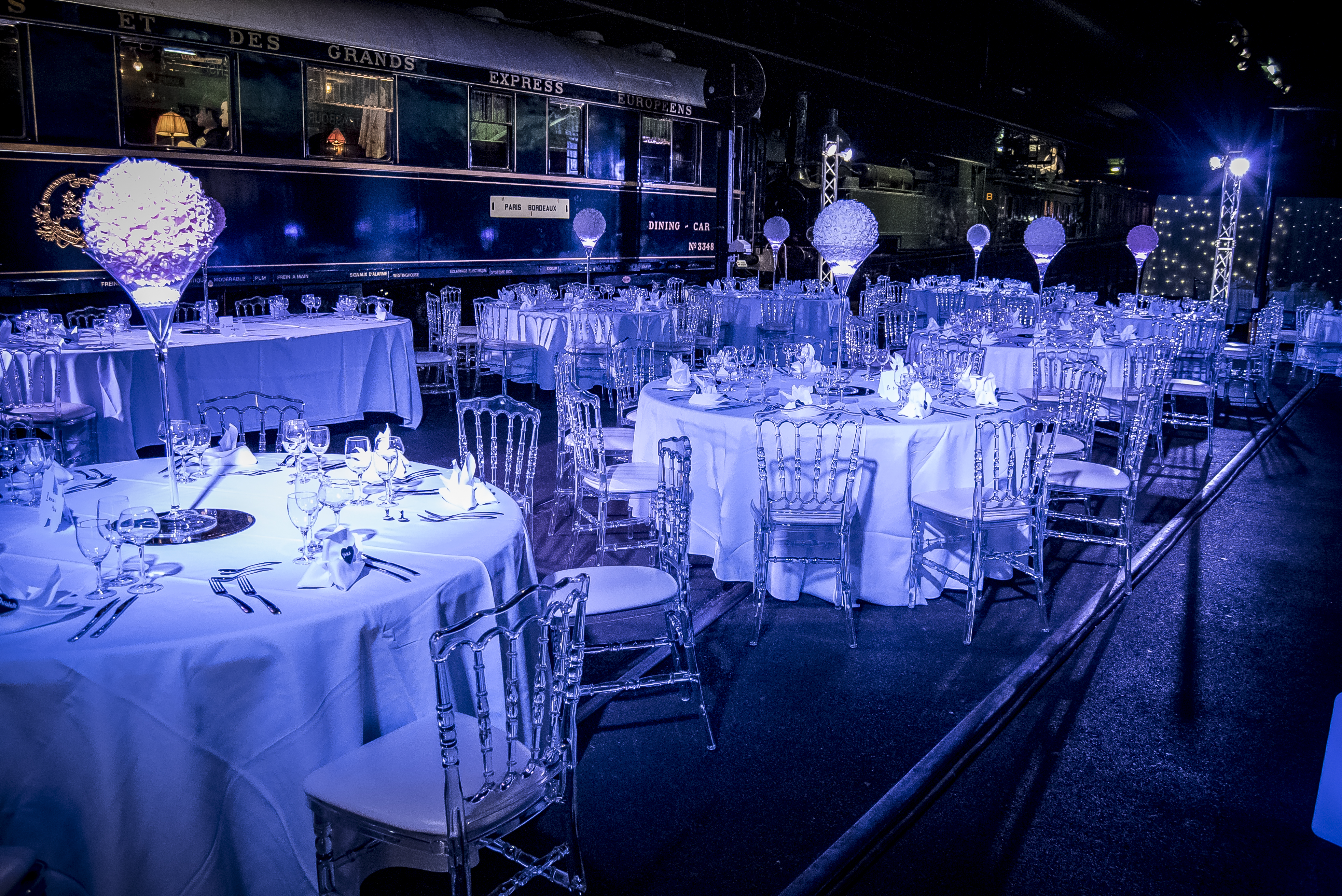 Bedrijfsjubileum entreprise Brussel soirée in klassieke salon van Cercle de Lorraine · INNOV'events