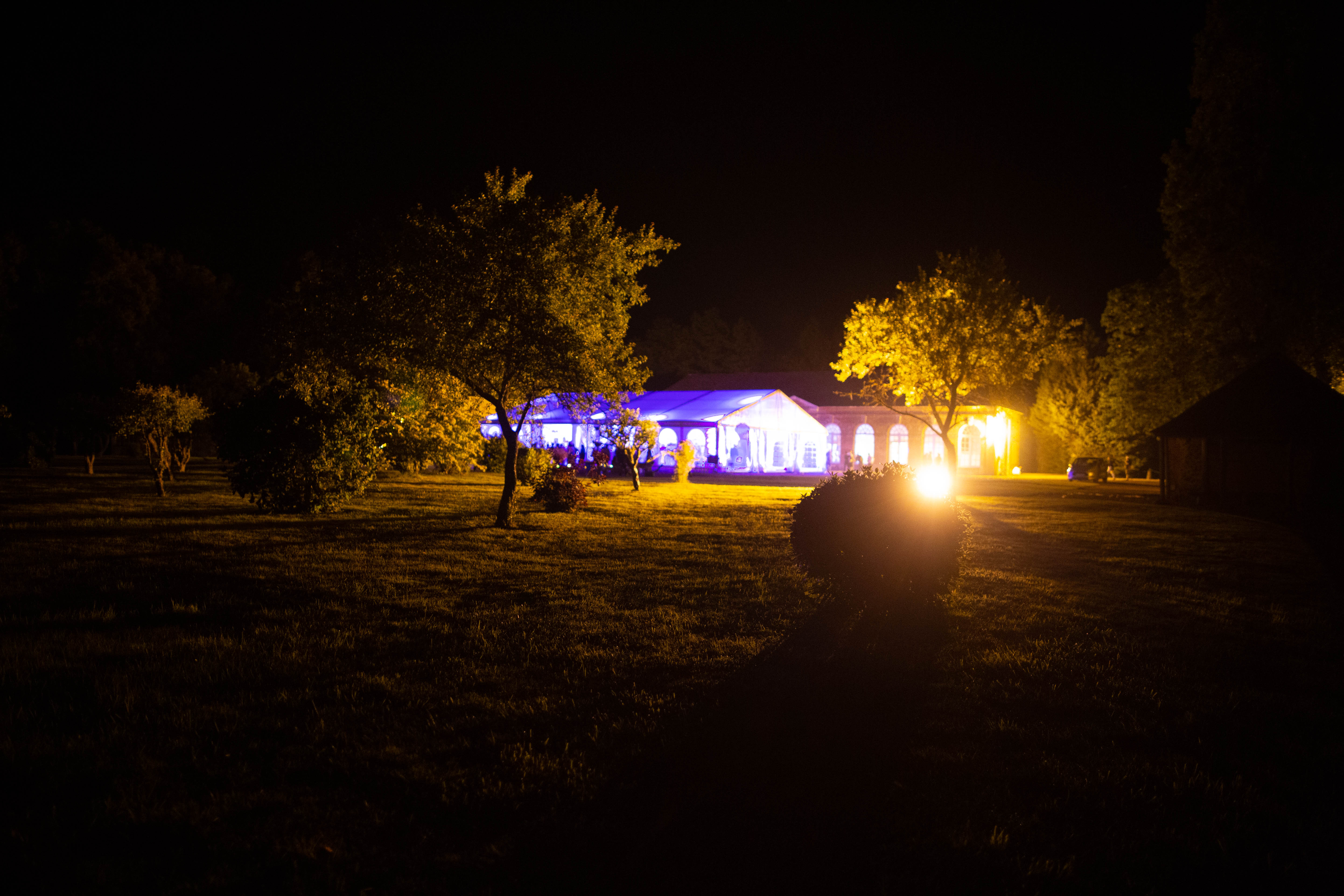 Animatie lichtbranding garden party Antwerpen kaaien avond · INNOV'events