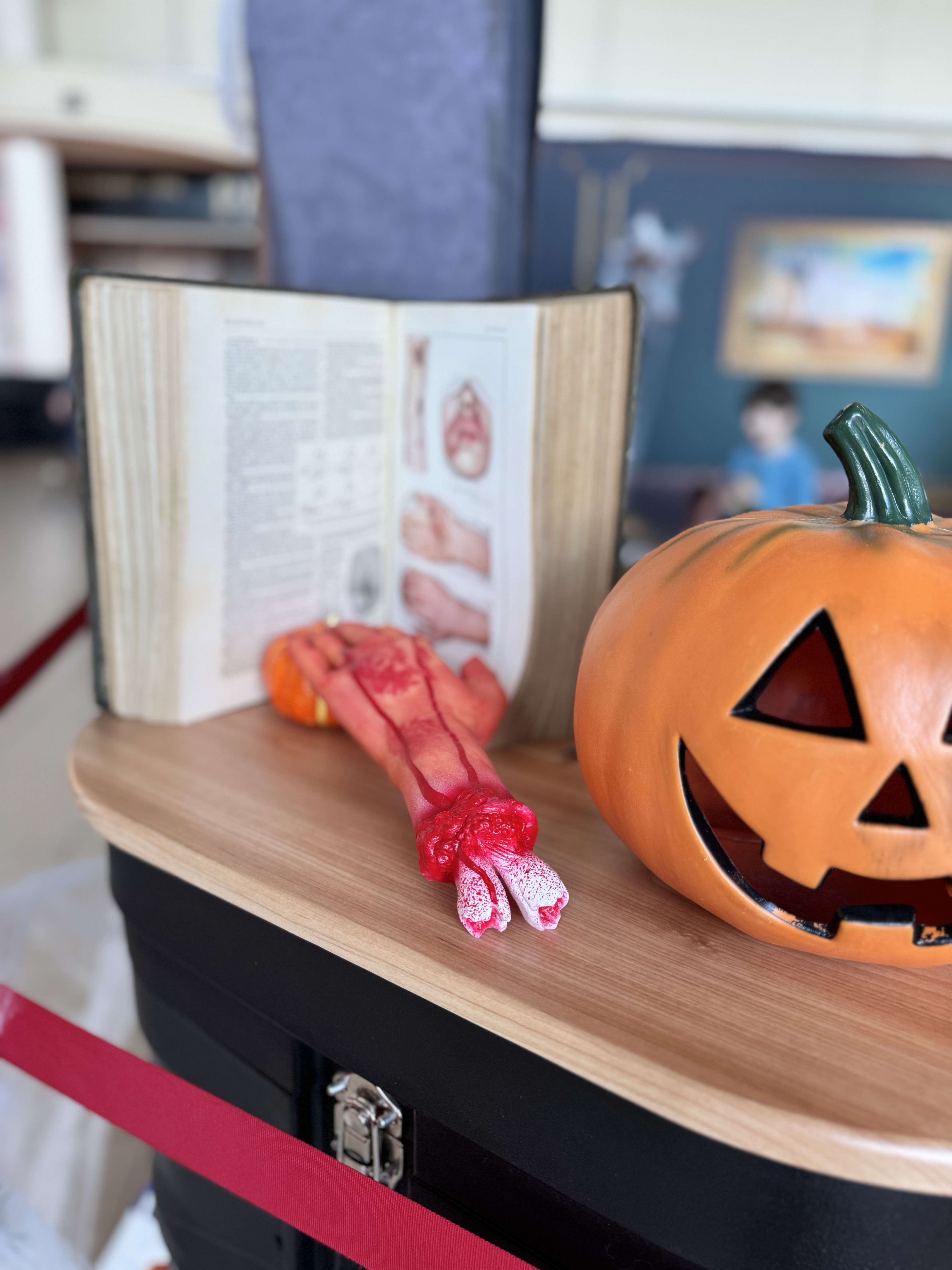 Animation Halloween familles enfants Bruxelles ateliers maquillage goûter · INNOV'events