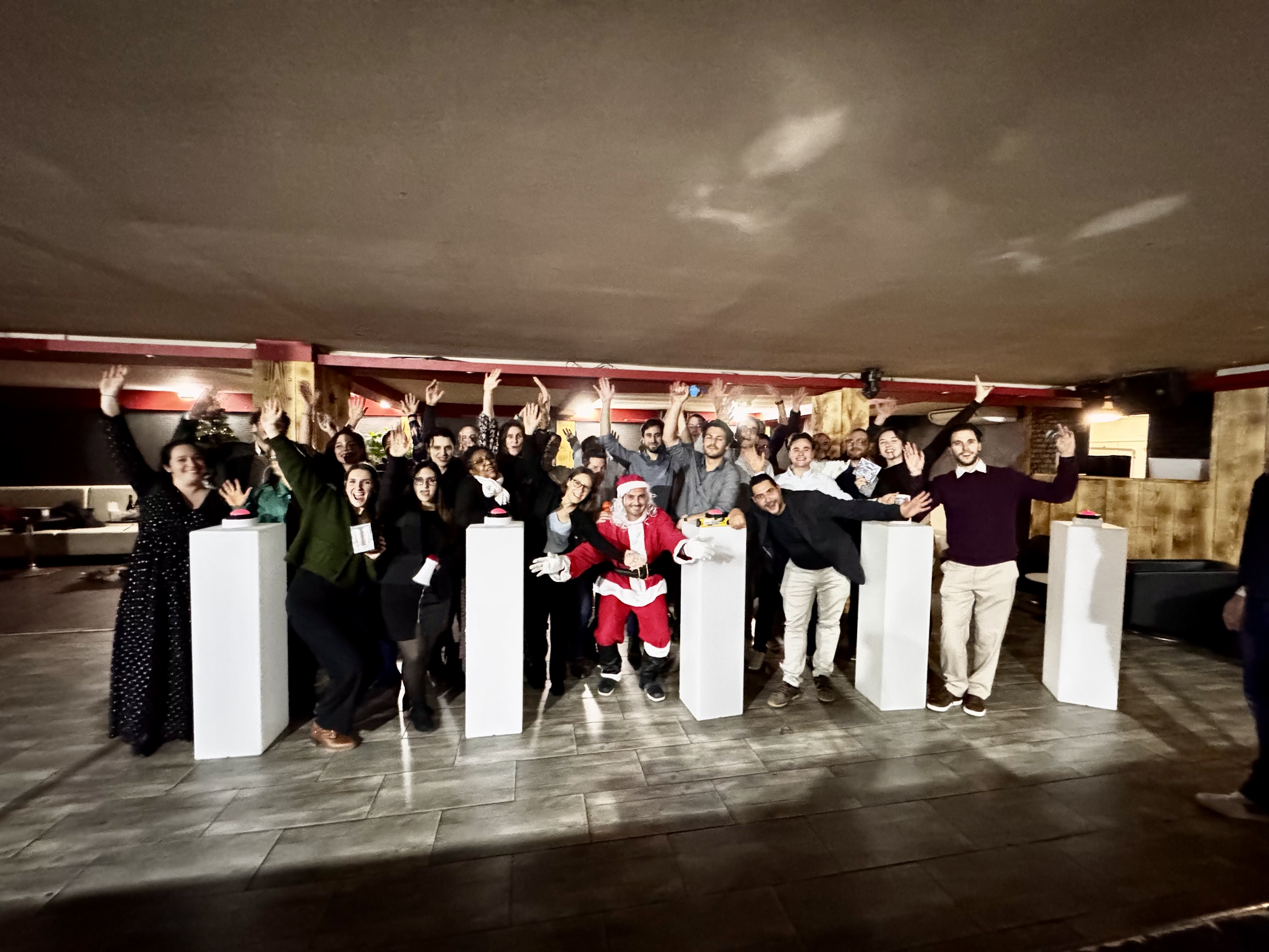 Père Noël entreprise Liège soirée du personnel décoration festive · INNOV'events