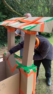 Outdoor urban team building Brussels 2CV rally canal district · INNOV'events