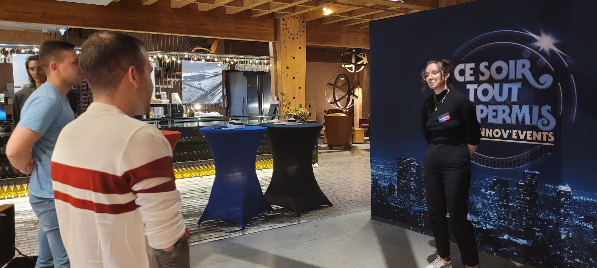 Eventcommunicatie Antwerpen plenaire sessie Havenhuis atrium · INNOV'events