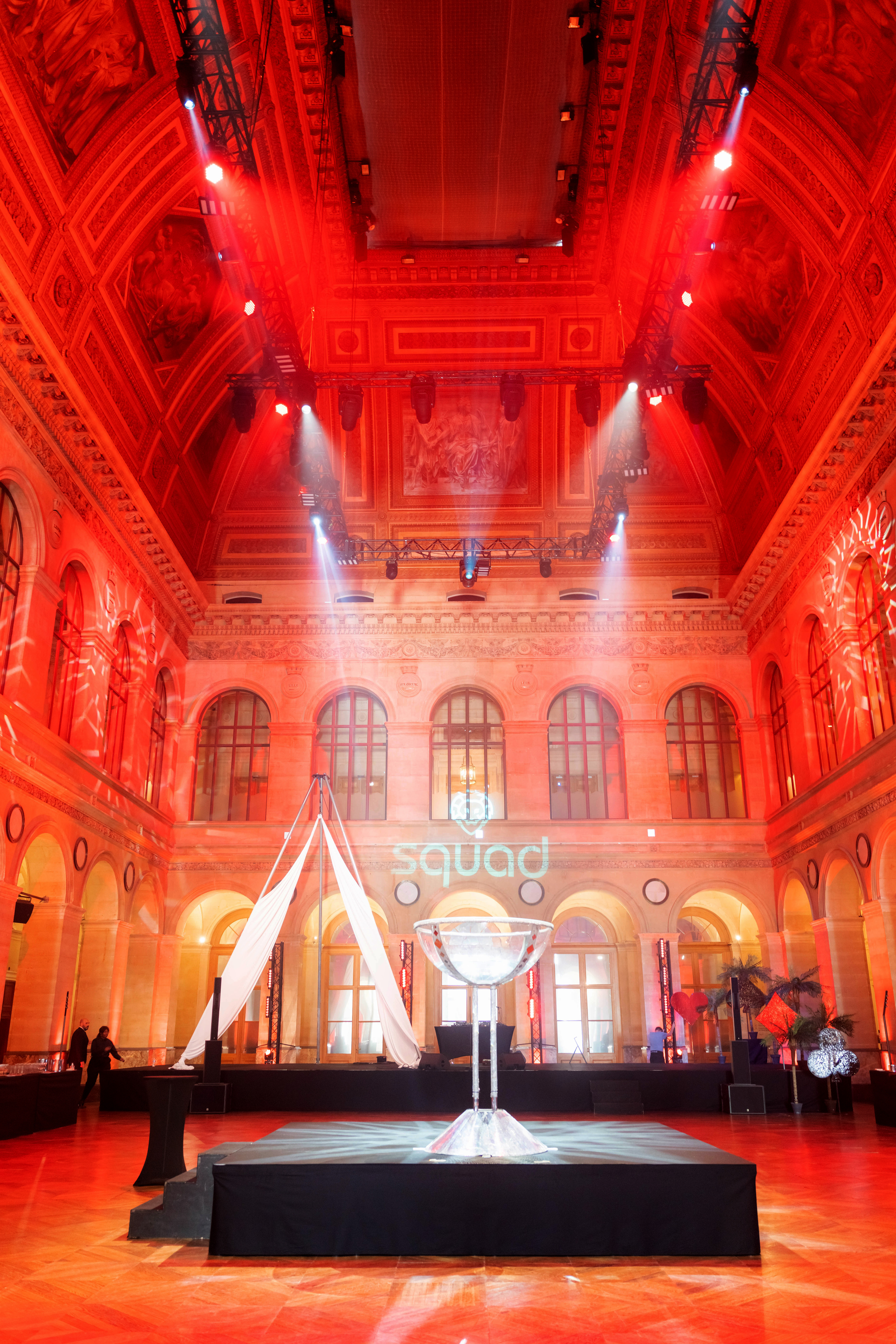 Lichtbranding projectie Luik Château de Colonster gevel · INNOV'events