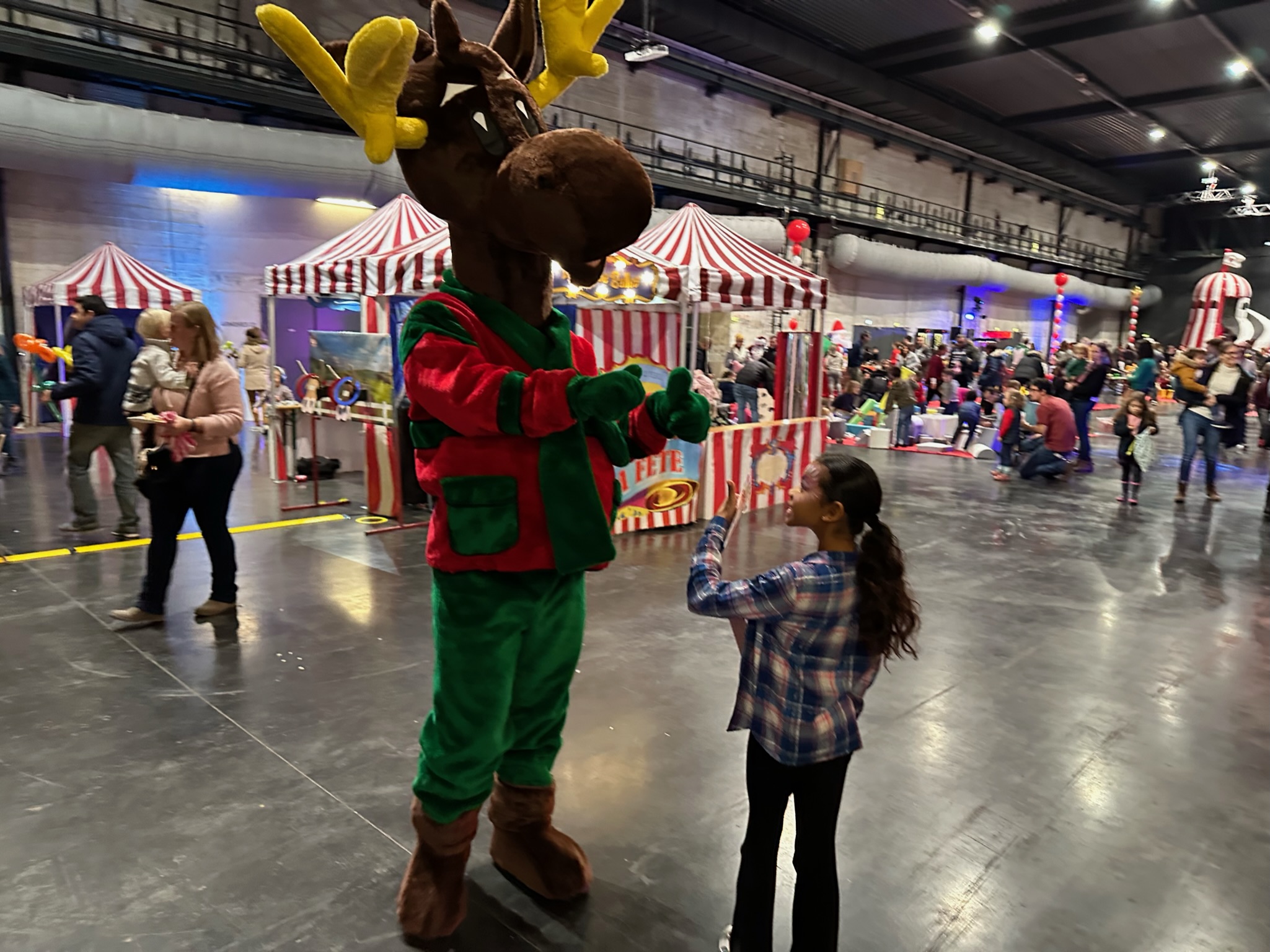 Lieu événementiel fête foraine Anvers vue port Elzenveld · INNOV'events
