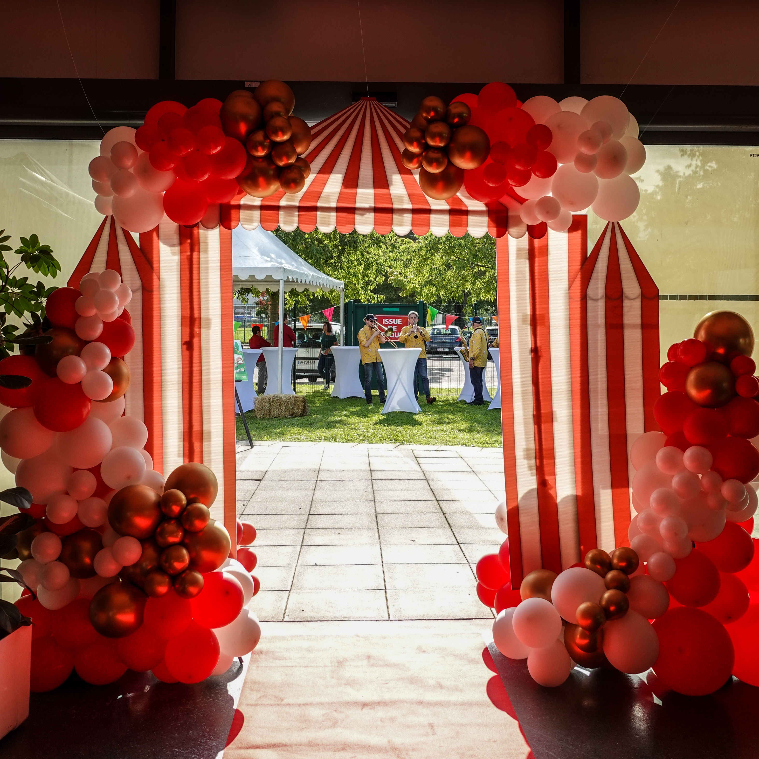 Reuzenspellen animatie ballonnenbad Antwerpen park deelnemers · INNOV'events