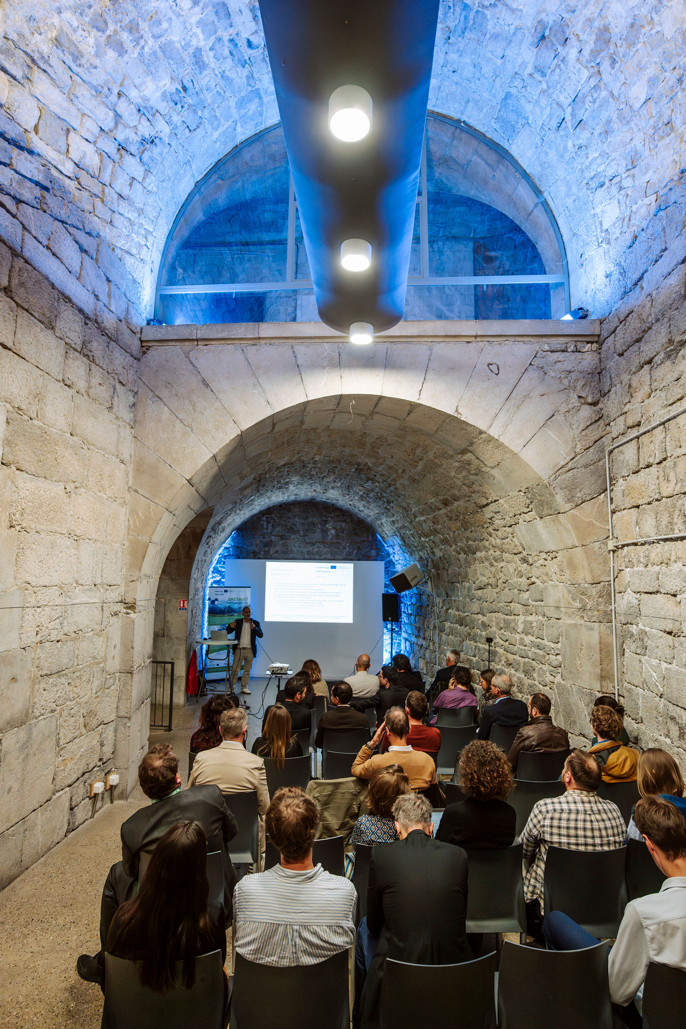 Seminar venue rental enterprise Antwerp closing dinner evening · INNOV'events