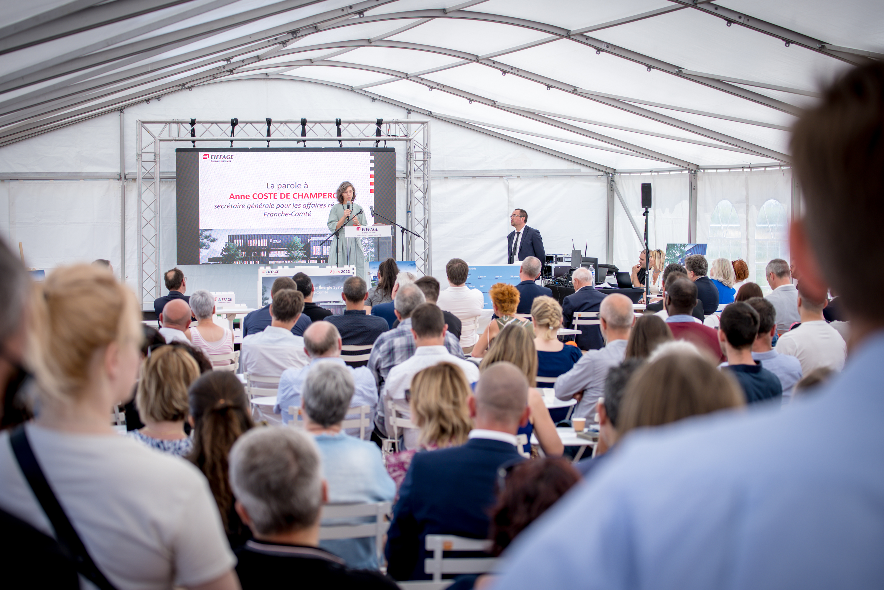 Partytent bedrijfsevenement Antwerpen Eilandje havensfeer · INNOV'events