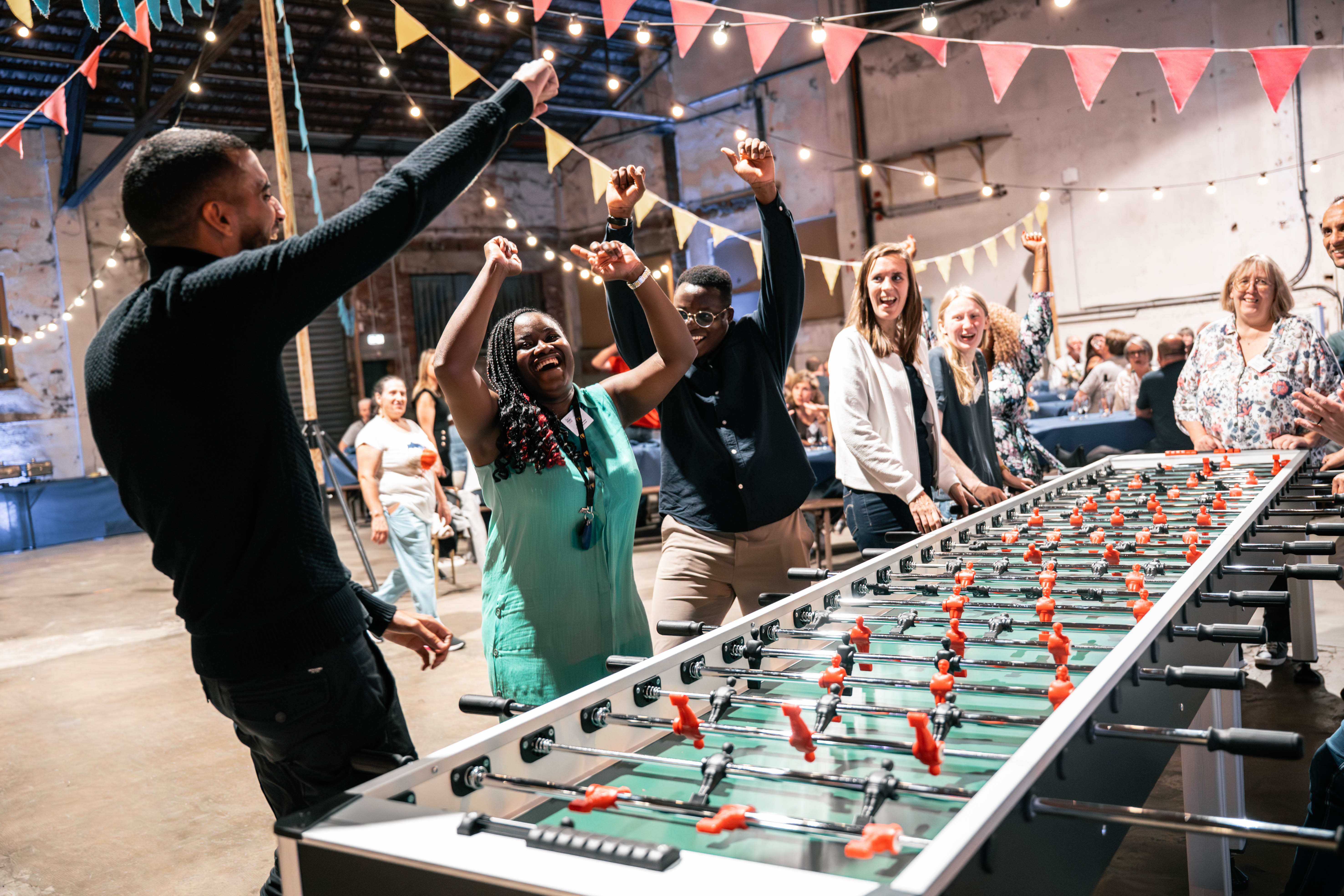 Kinderanimatie kerstfeest Antwerpen Kerstman spelhoek gezinsfeest · INNOV'events