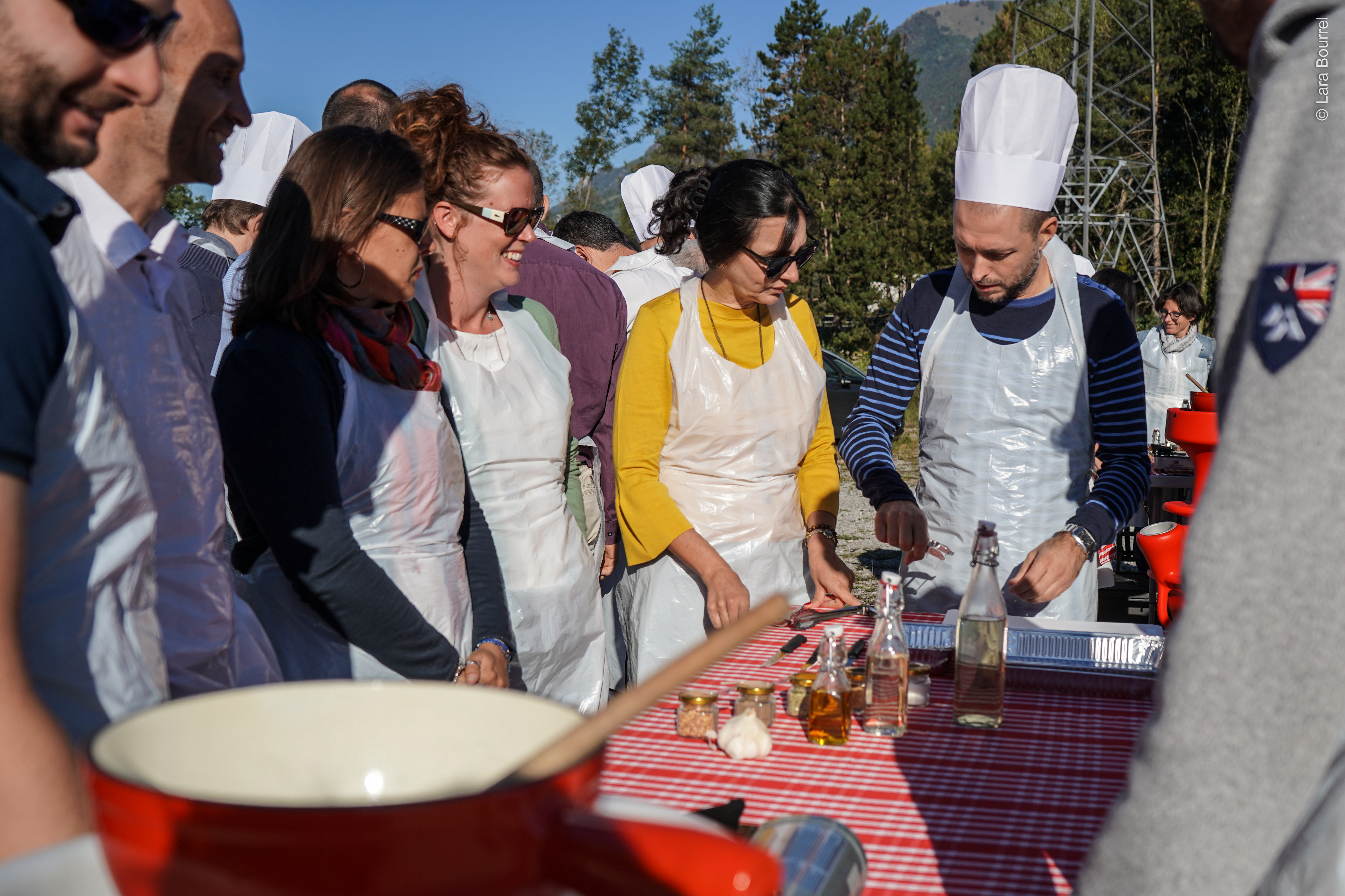 Eventlocatie culinaire belevenis Antwerpen zicht op de Schelde vanuit loftruimte · INNOV'events