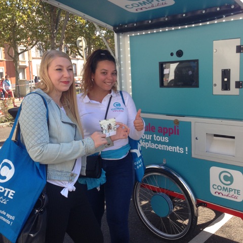 Street marketing Luik promotioteam Place Saint-Lambert open plein · INNOV'events
