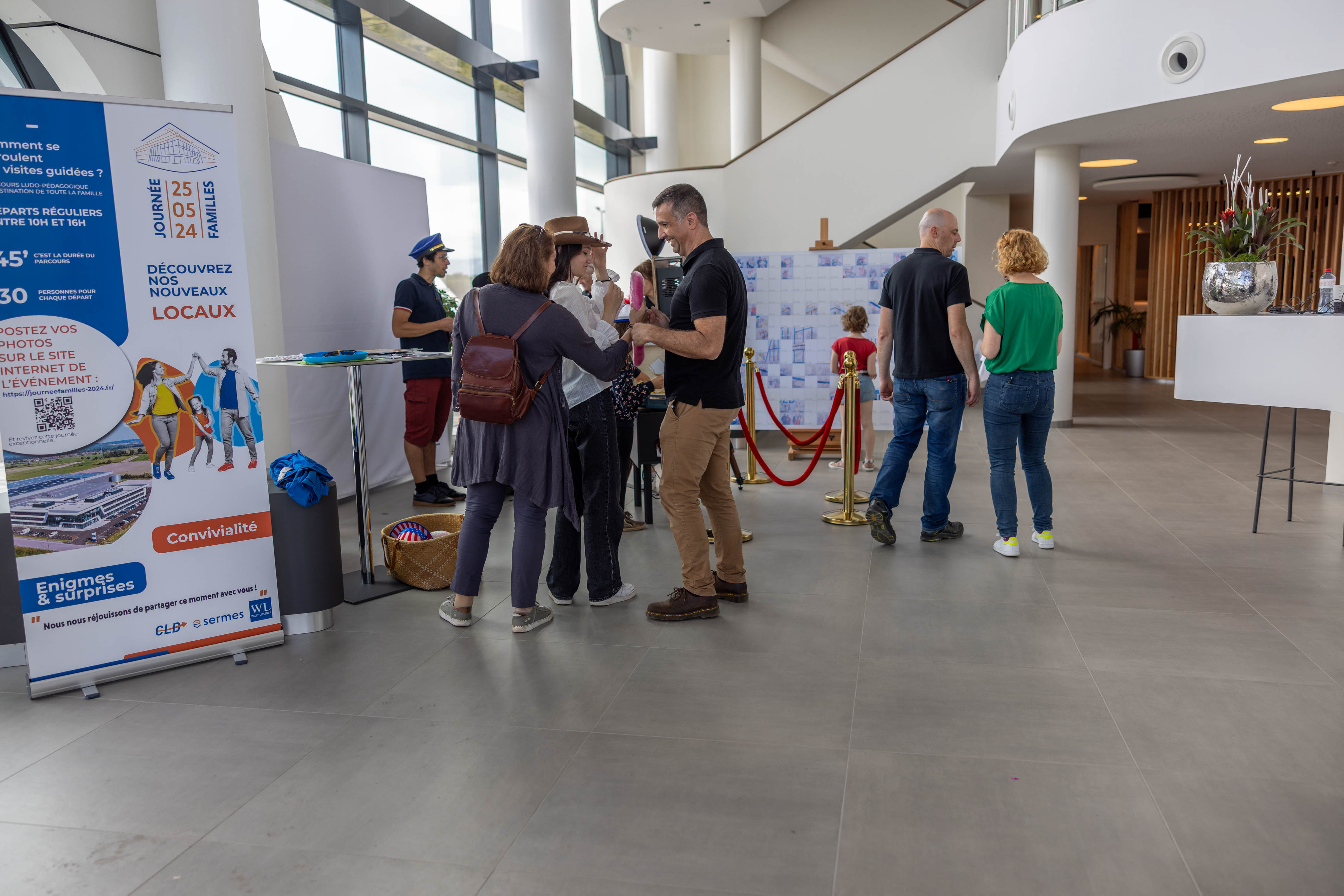 Foto-animatie geleide rondleiding Brussel Matonge bedrijfsgroep · INNOV'events