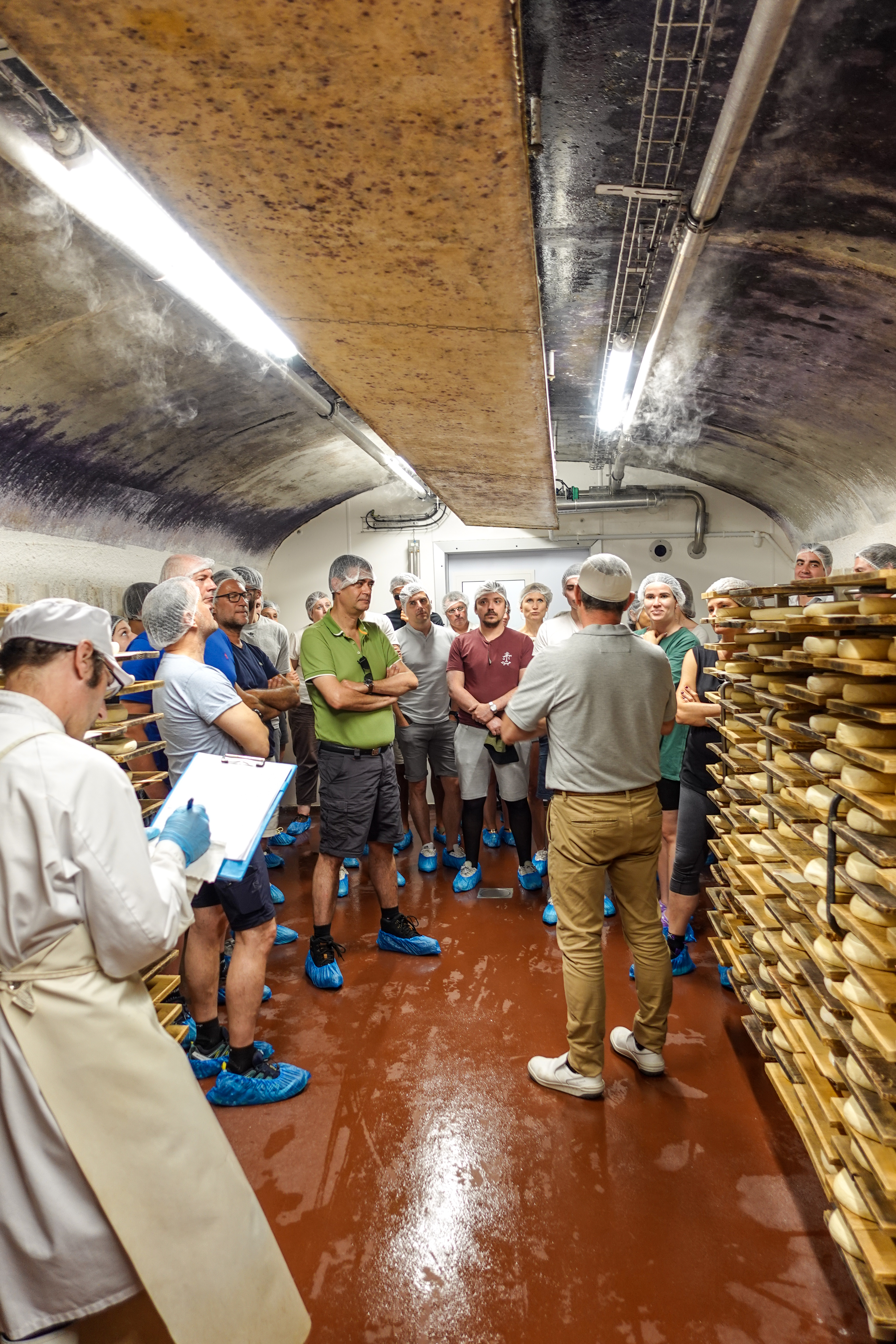 Geleide rondleiding Luik teams in het Quartier Outremeuse tijdens walking tour · INNOV'events