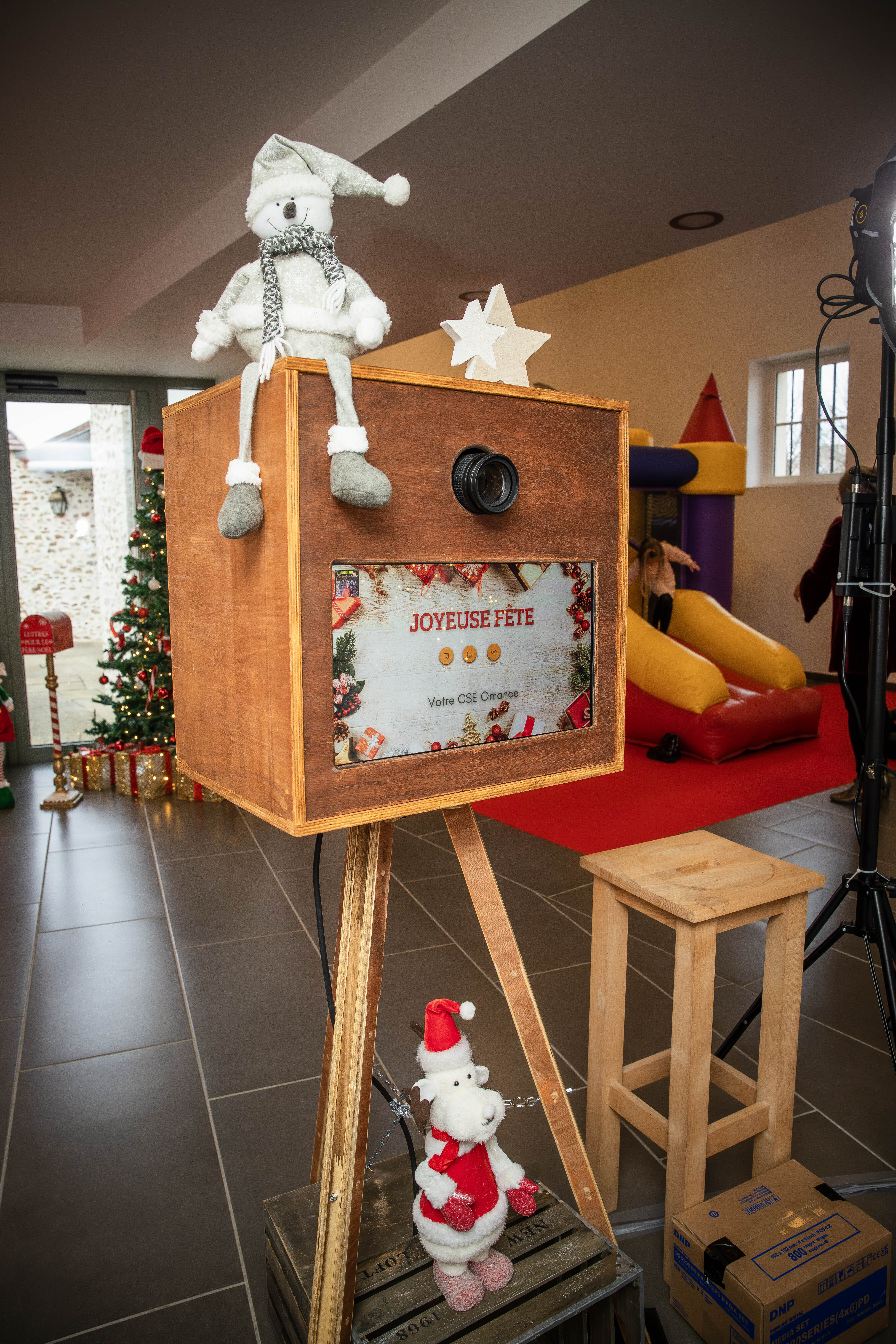 Animation casino soirée fête de Noël Anvers tables de jeu collaborateurs · INNOV'events