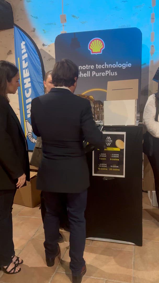Promotional contest booth Liege trade fair delegate engagement · INNOV'events